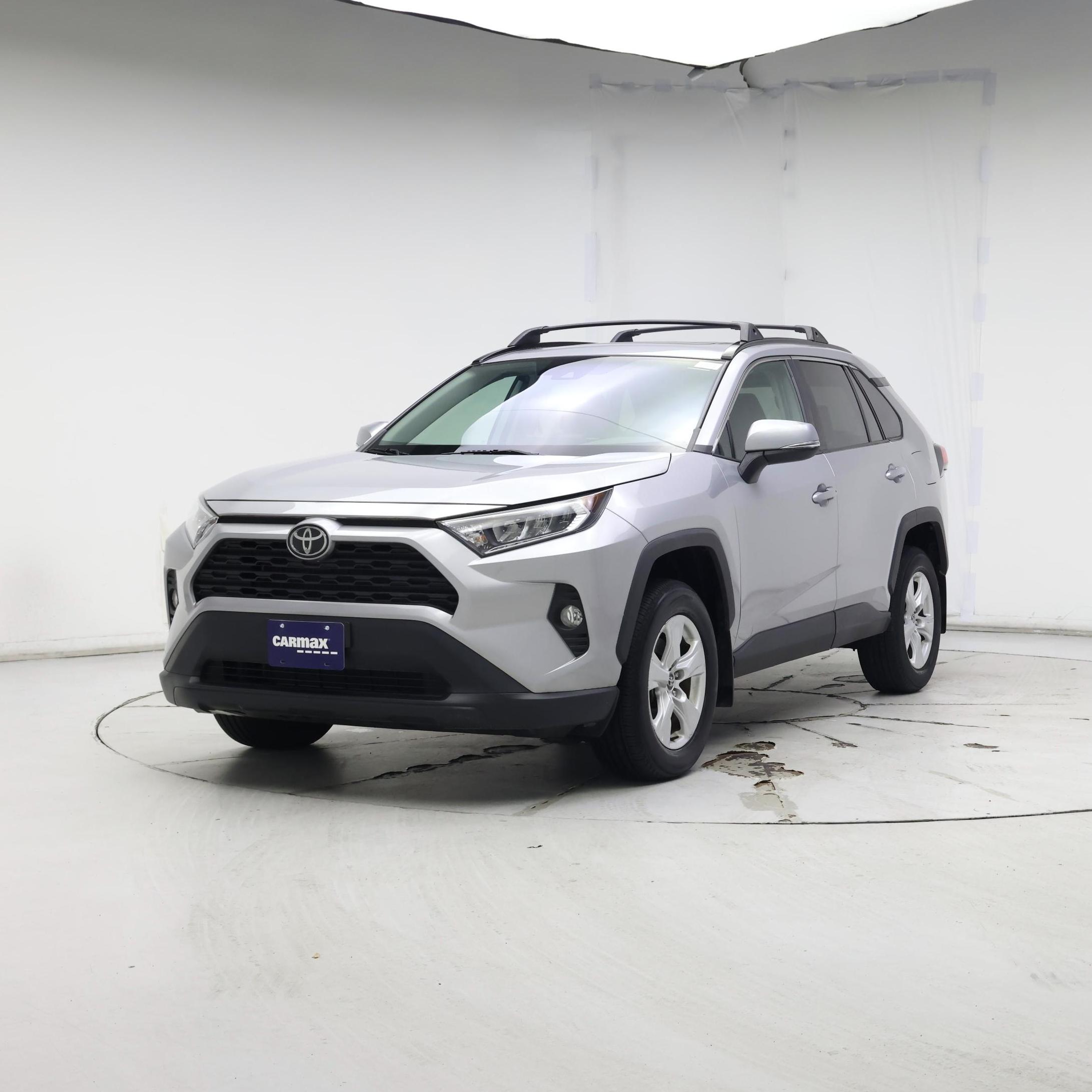 Thumbnail: 2021 Toyota RAV4 - 4