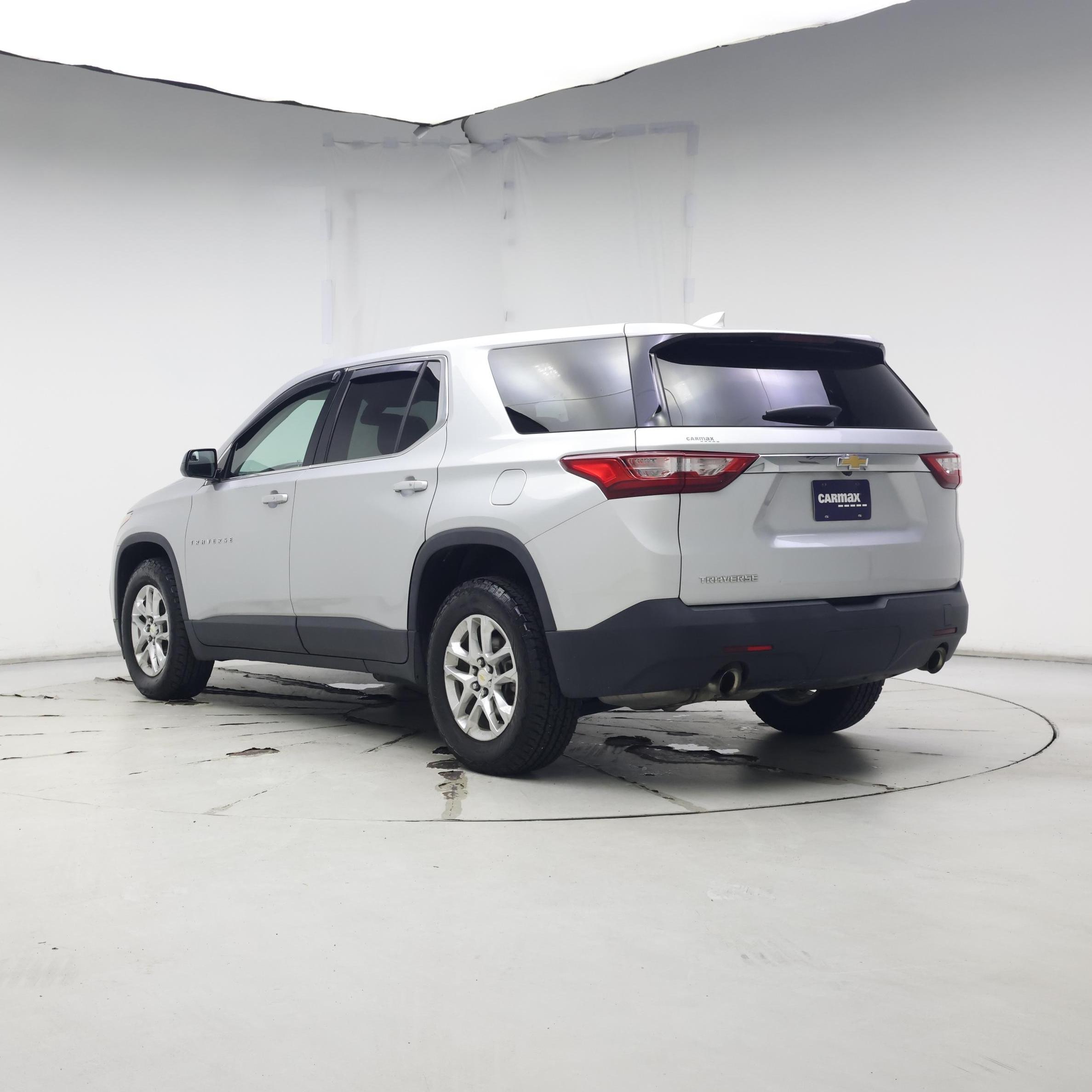 Thumbnail: 2019 Chevrolet Traverse - 2