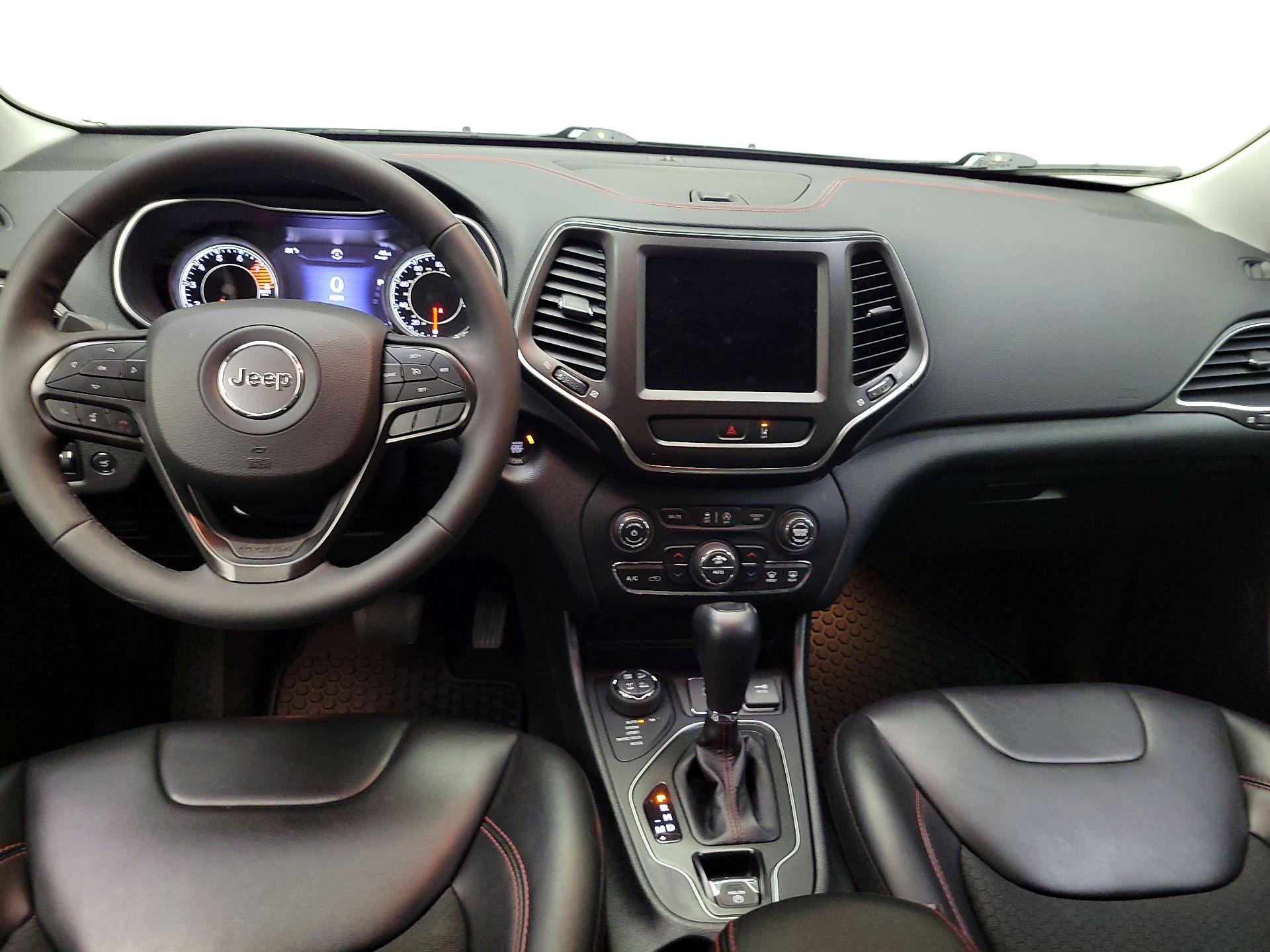 Thumbnail: 2022 Jeep Cherokee - 9