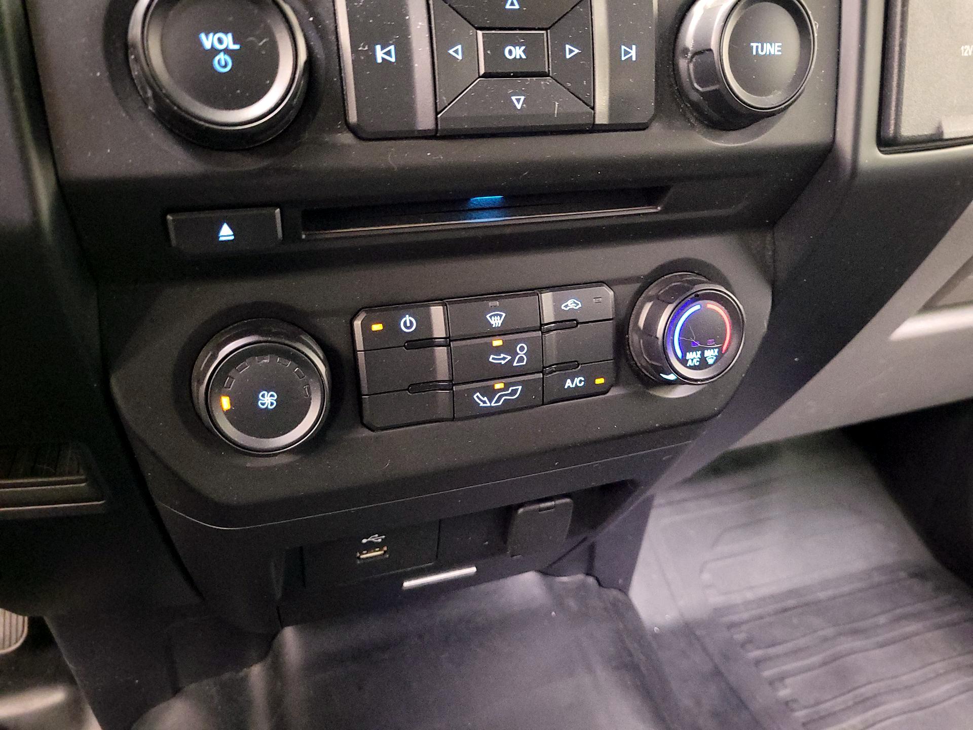 Thumbnail: 2016 Ford F-150 - 15