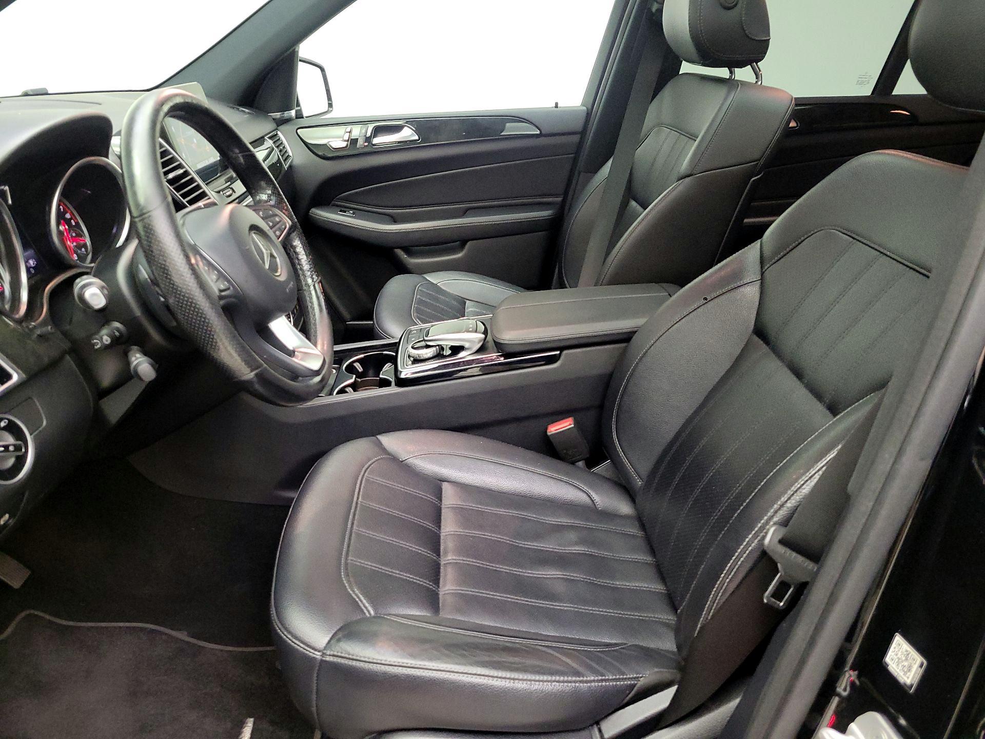 Thumbnail: 2016 Mercedes-Benz GLE - 11