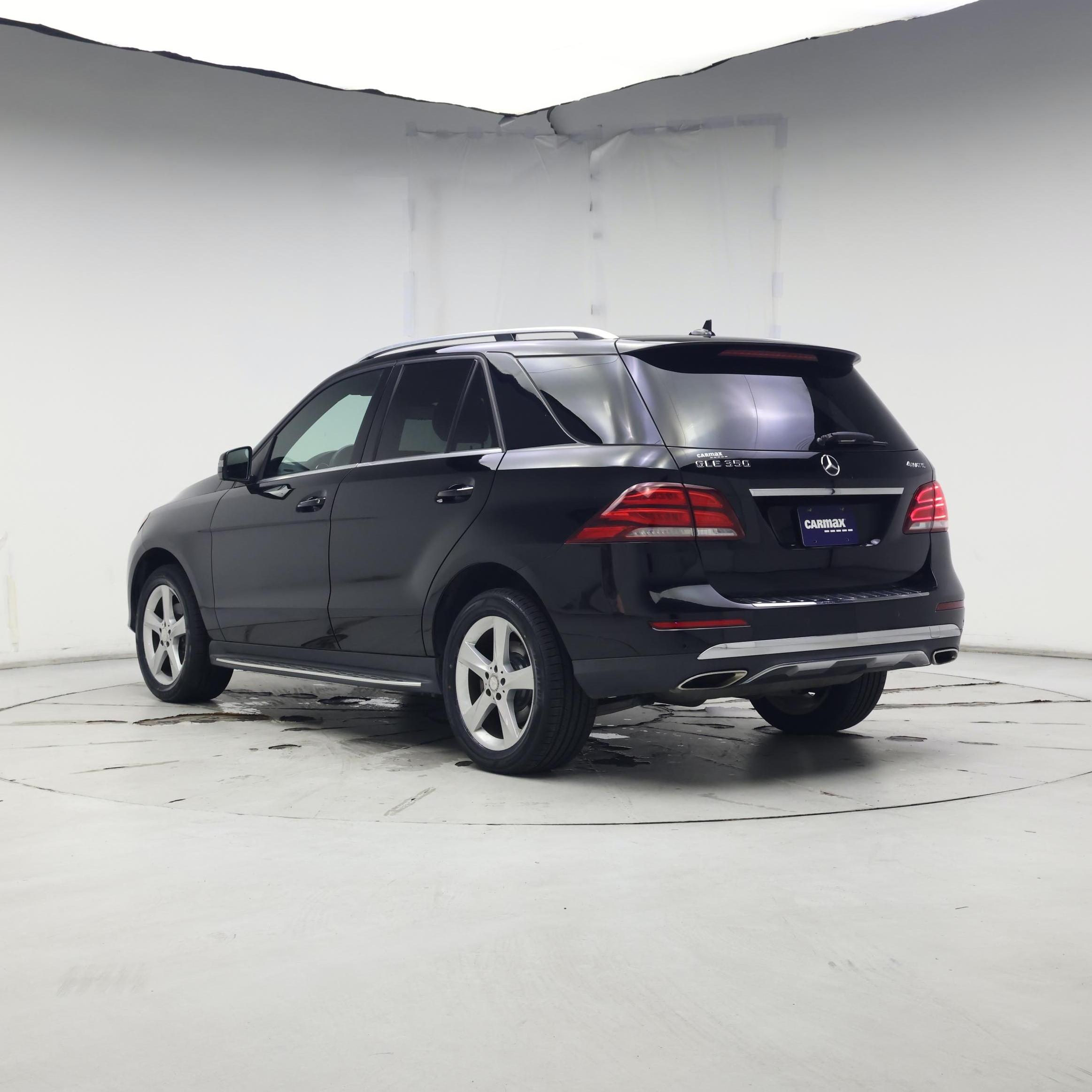 Thumbnail: 2016 Mercedes-Benz GLE - 2