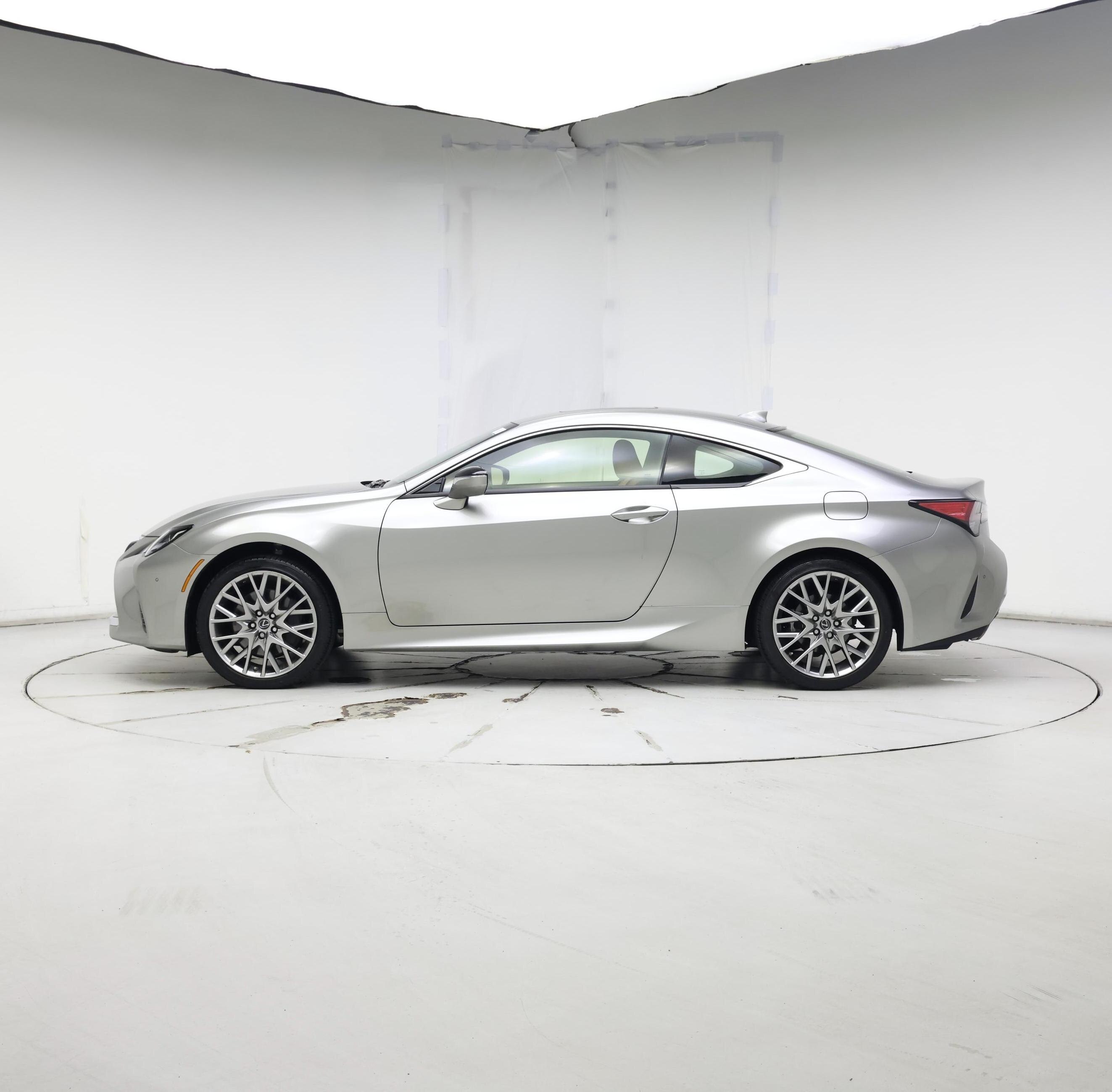 Thumbnail: 2022 Lexus RC - 3
