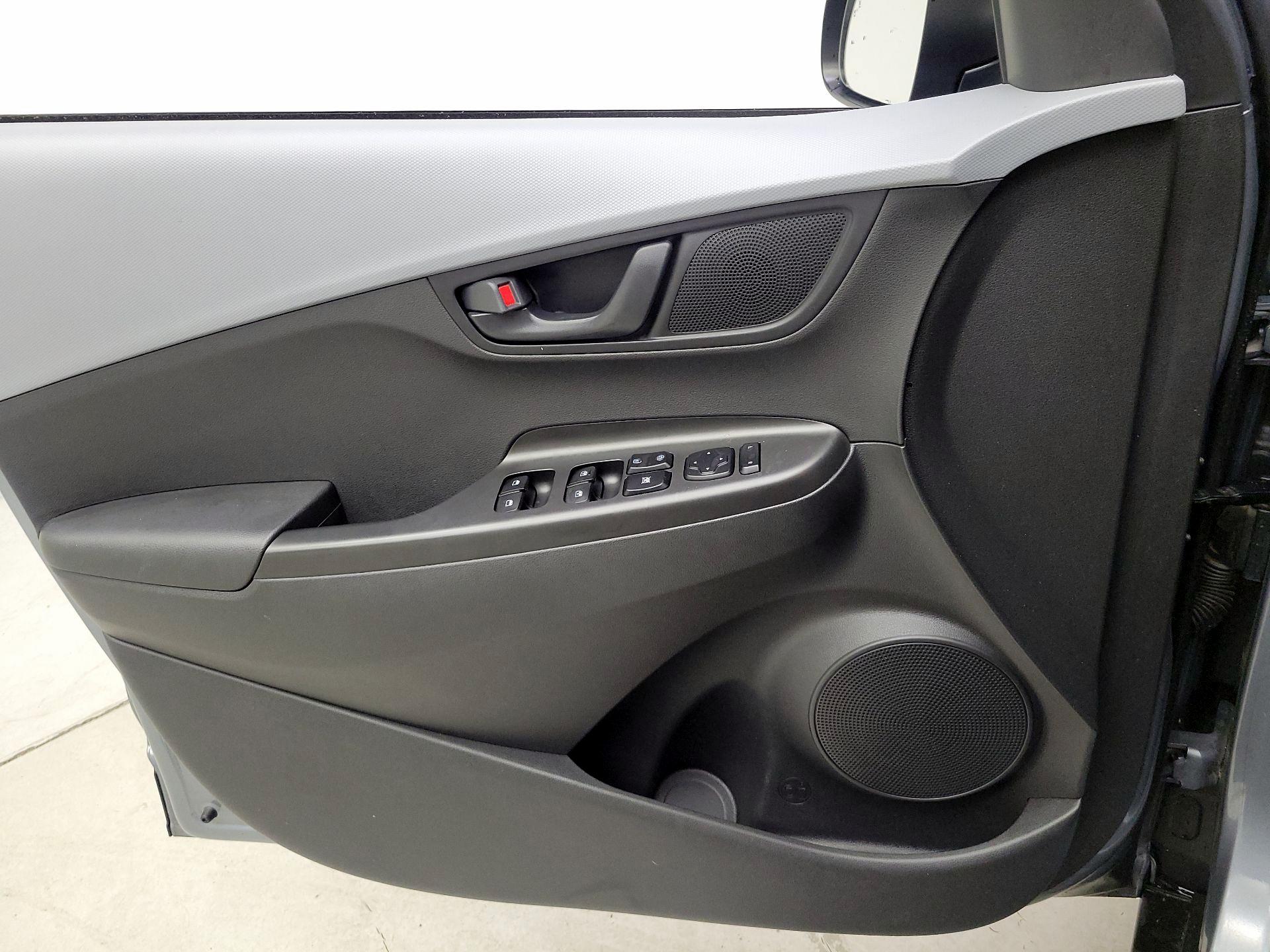 Thumbnail: 2021 Hyundai Kona - 12