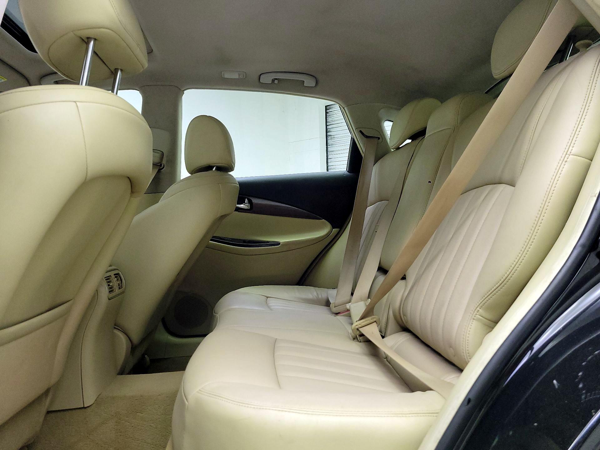 Thumbnail: 2017 INFINITI QX50 - 20