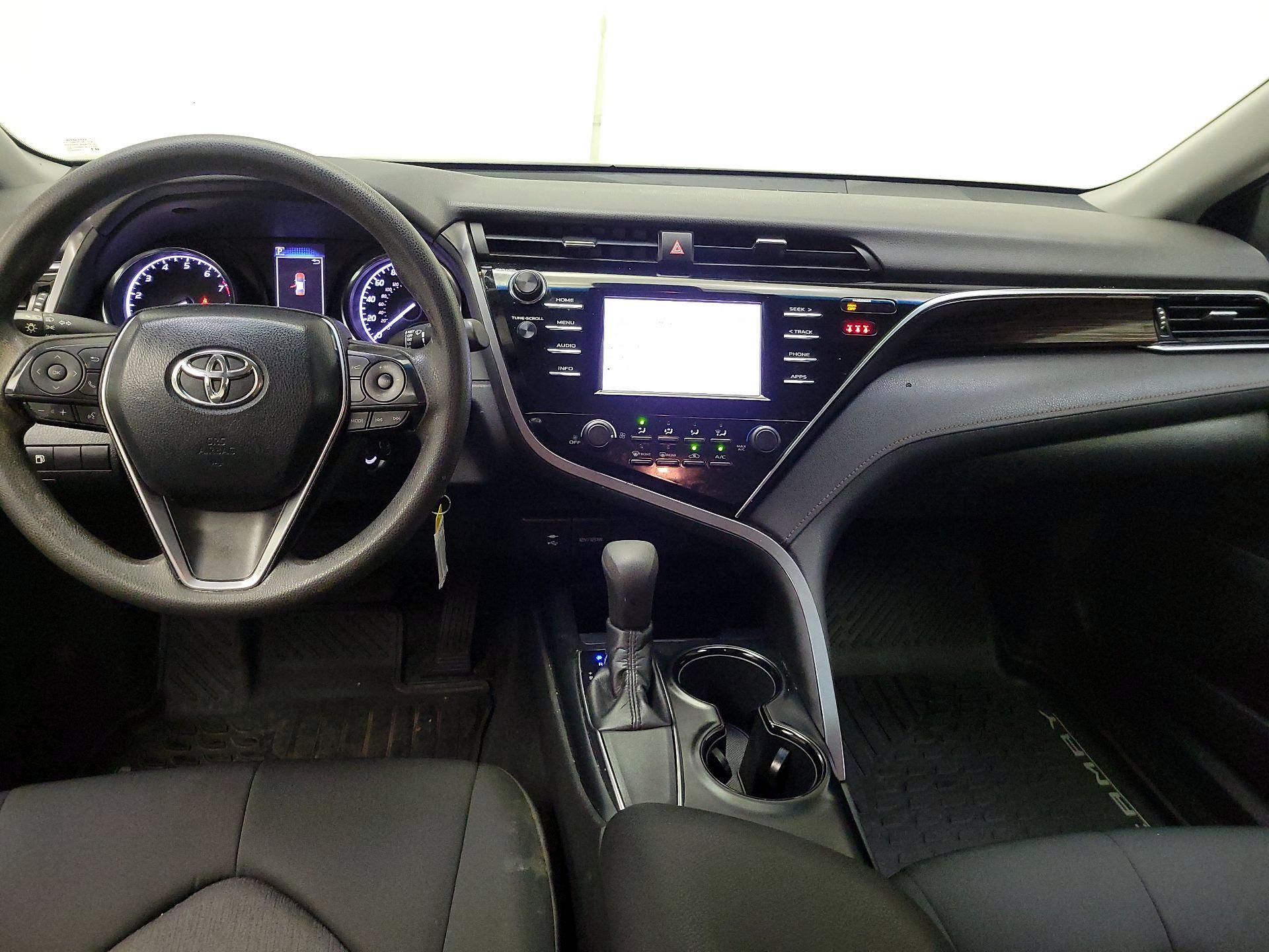 Thumbnail: 2018 Toyota Camry - 9