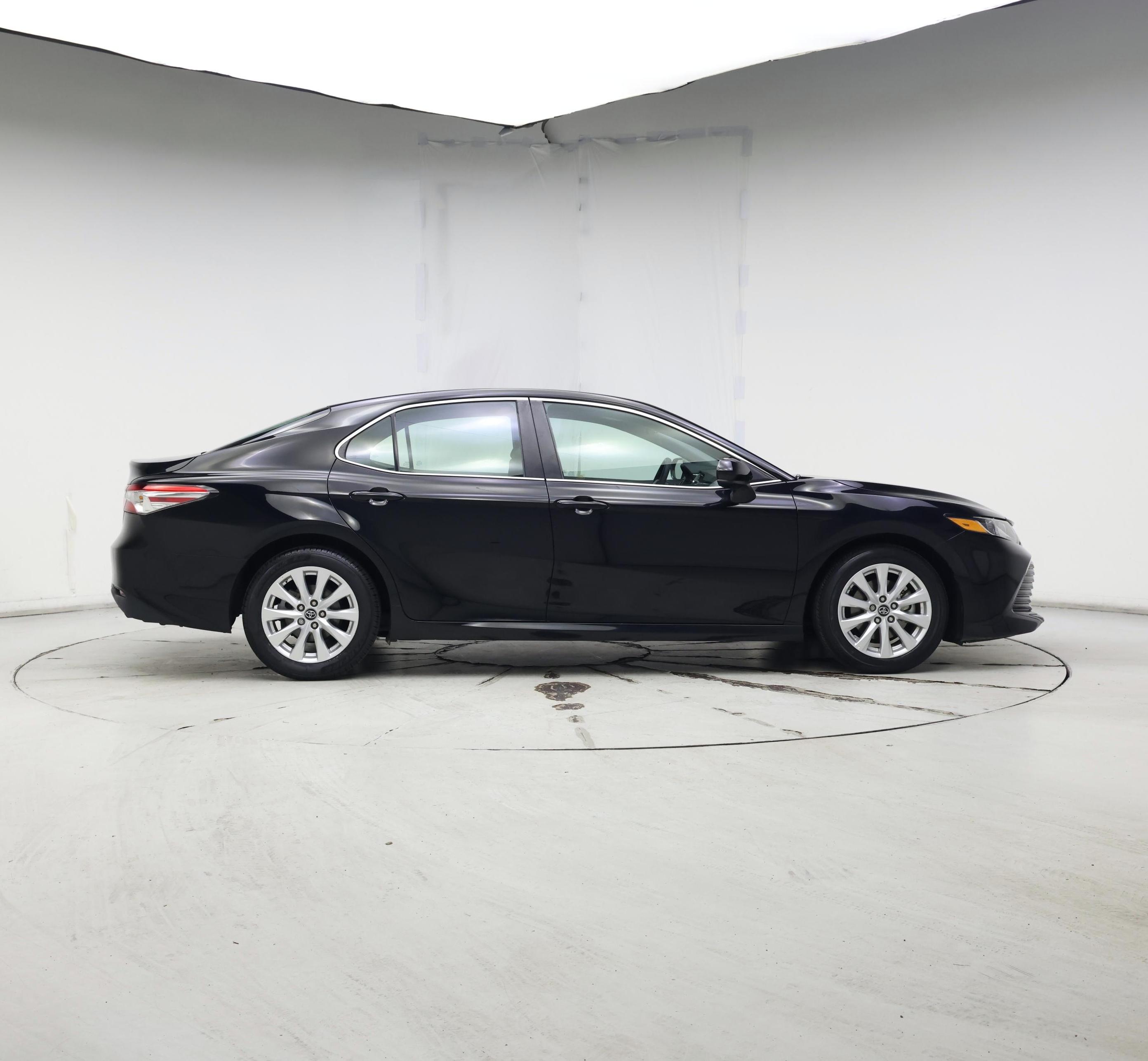 Thumbnail: 2018 Toyota Camry - 7
