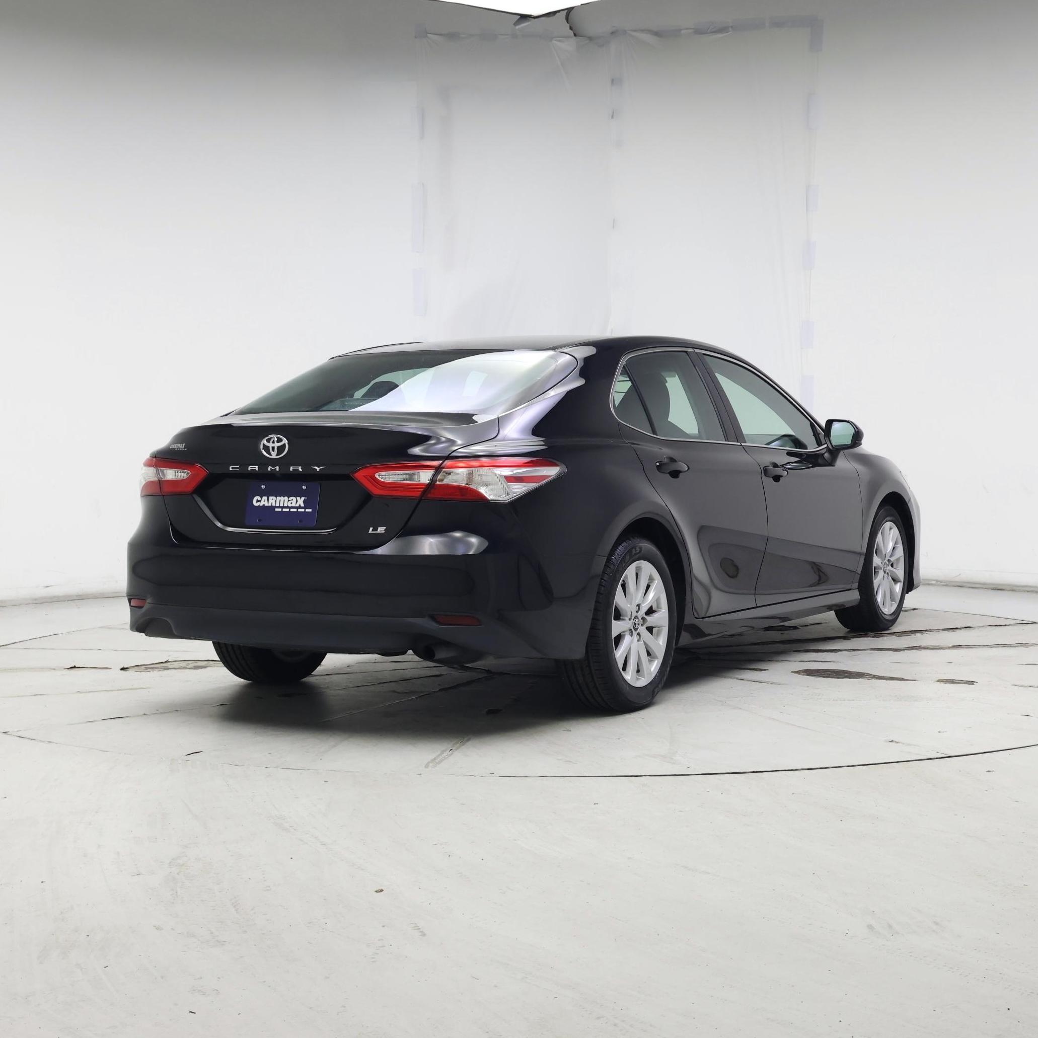 Thumbnail: 2018 Toyota Camry - 8