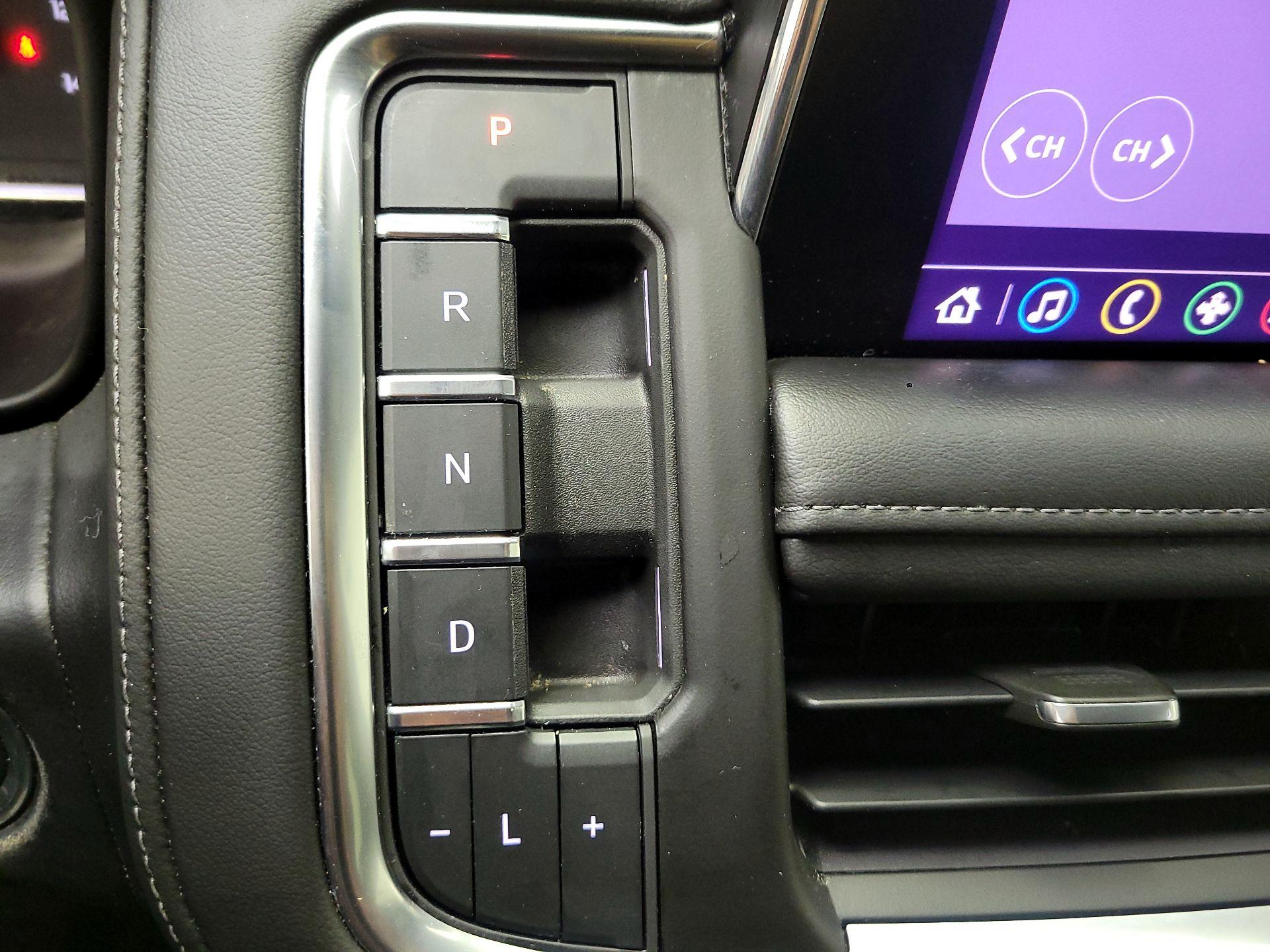 Thumbnail: 2021 Chevrolet Suburban - 17