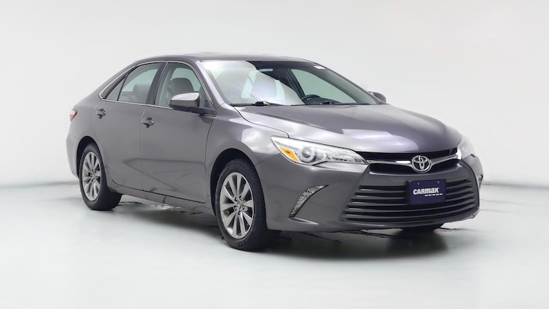 2017 Toyota Camry XLE Hero Image