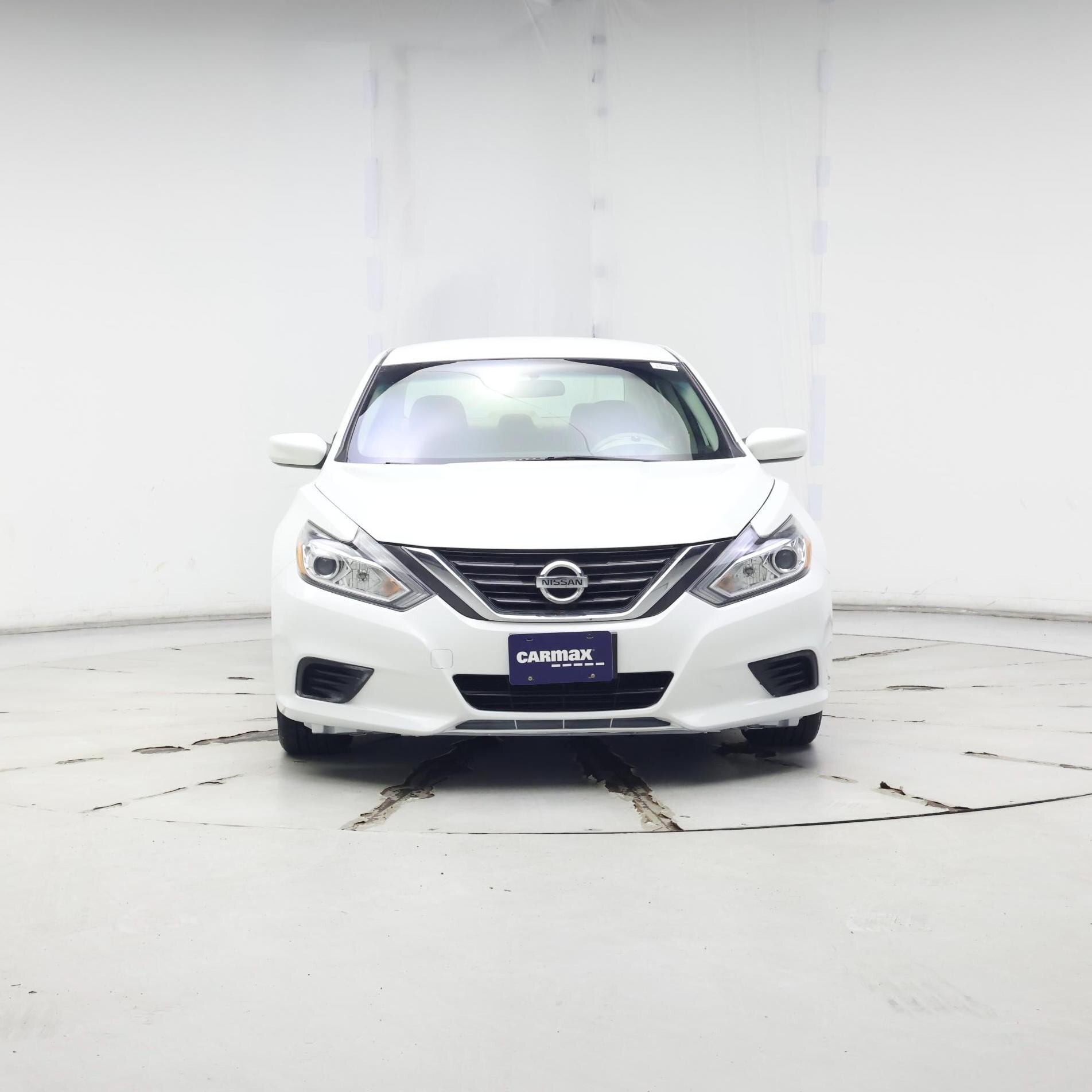 Thumbnail: 2016 Nissan Altima - 5