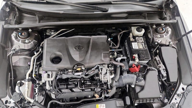 2020 Toyota Camry SE 21