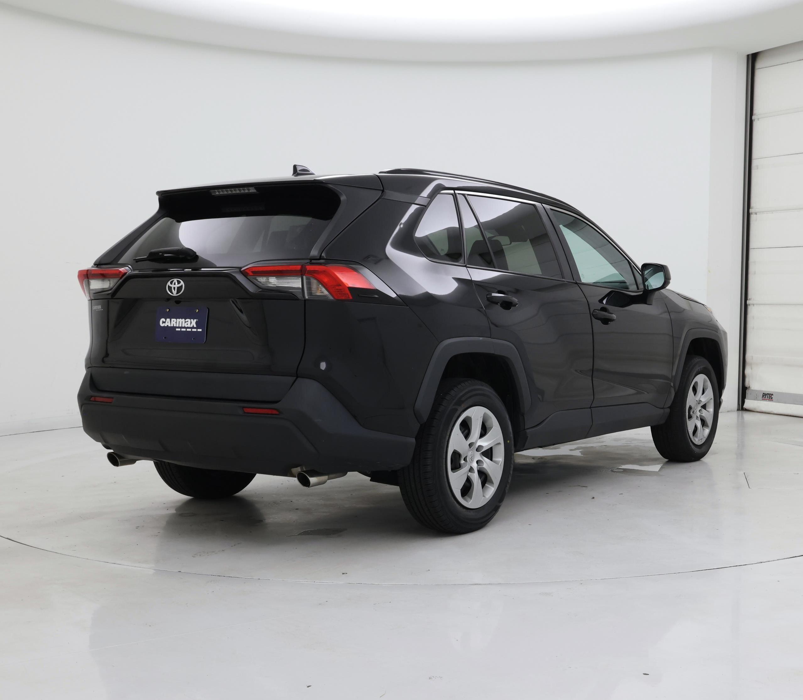 Thumbnail: 2021 Toyota RAV4 - 8
