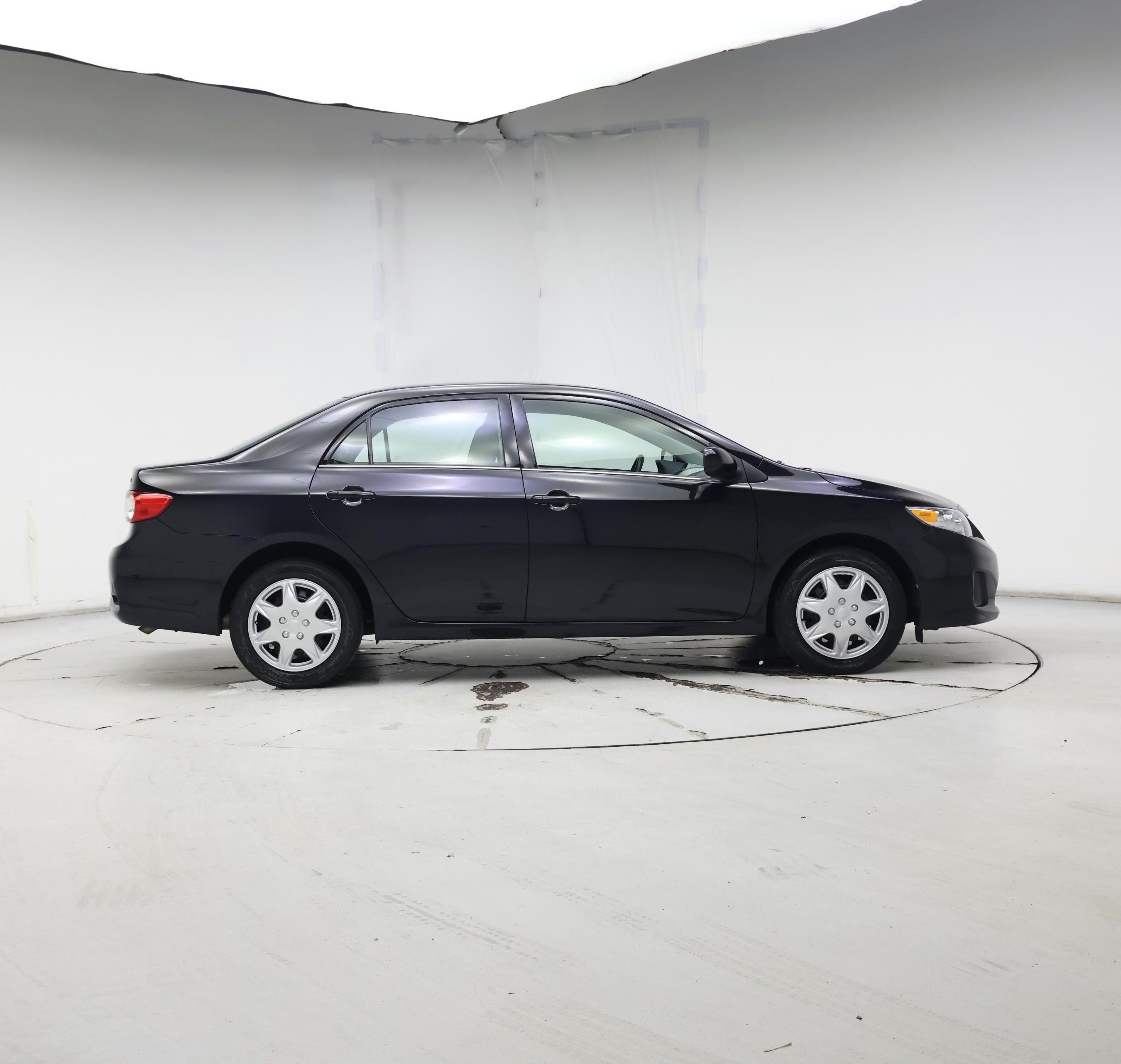 Thumbnail: 2013 Toyota Corolla - 7