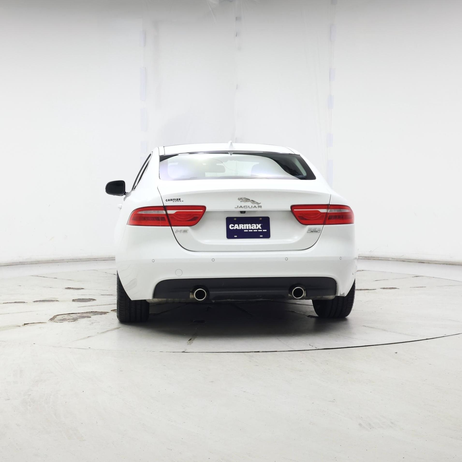 Thumbnail: 2018 Jaguar XE - 6