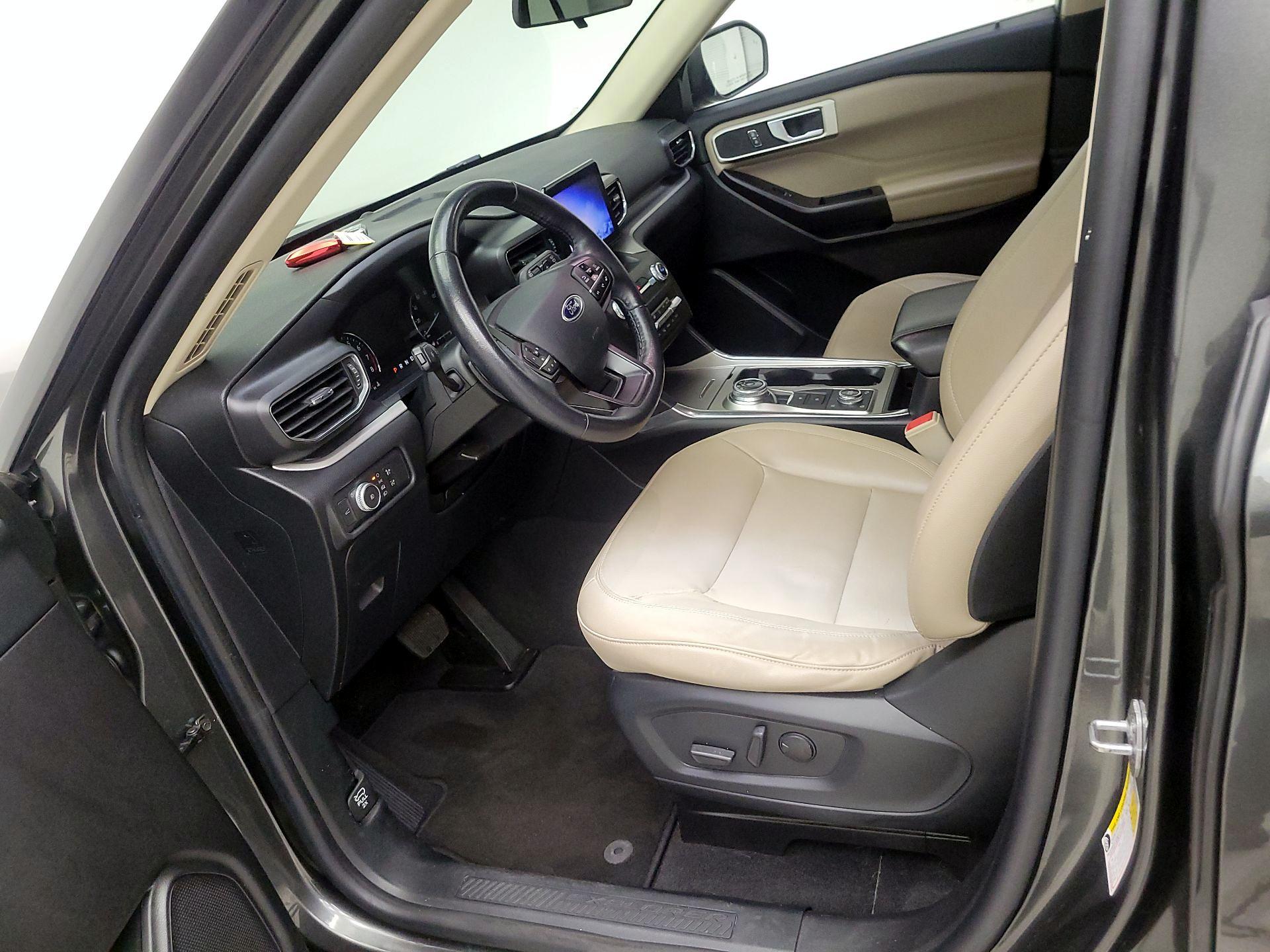 Thumbnail: 2020 Ford Explorer - 11