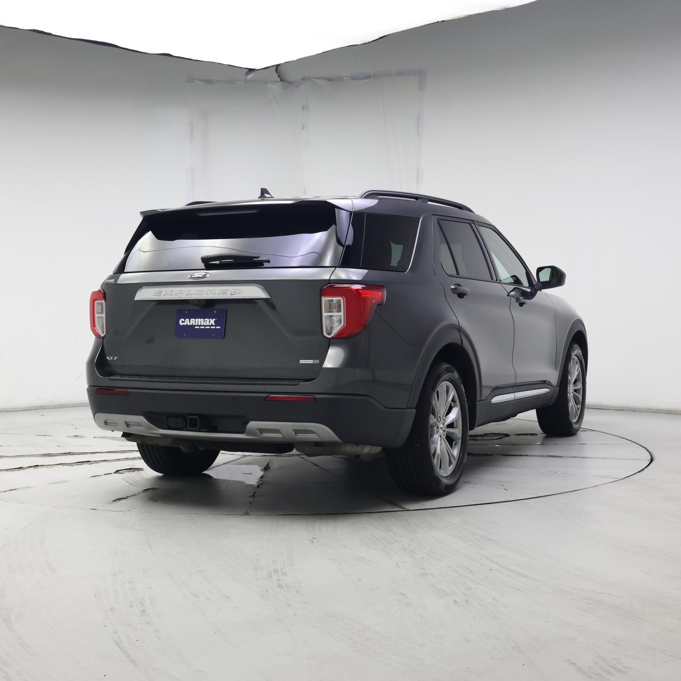Thumbnail: 2020 Ford Explorer - 8