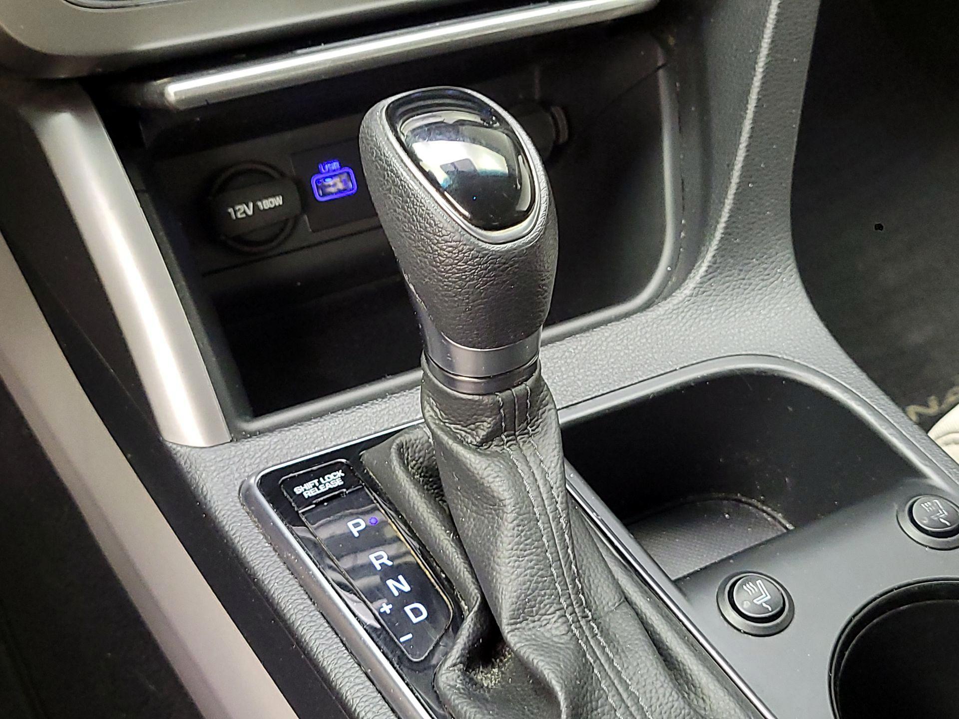 Thumbnail: 2016 Hyundai Sonata - 17