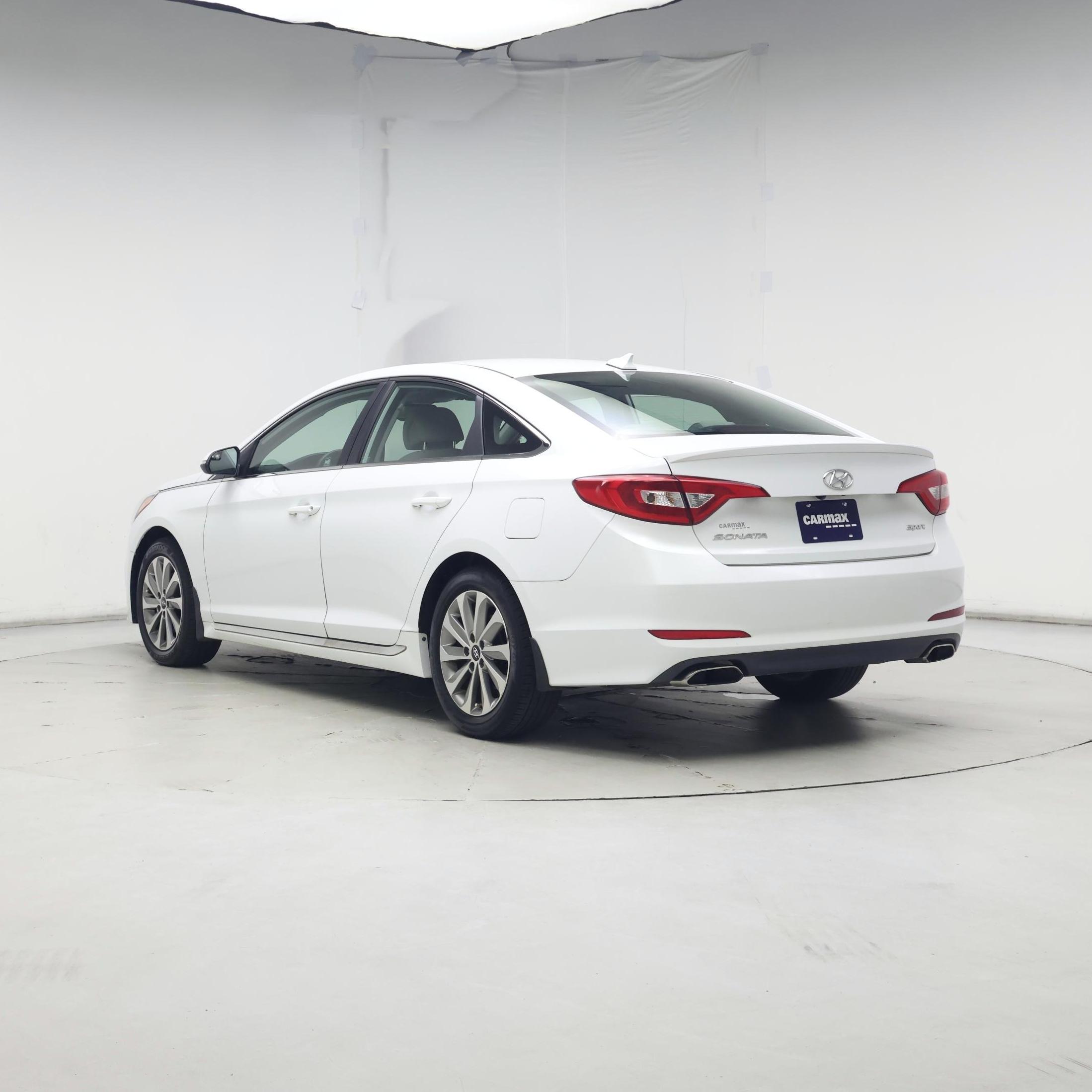 Thumbnail: 2016 Hyundai Sonata - 2