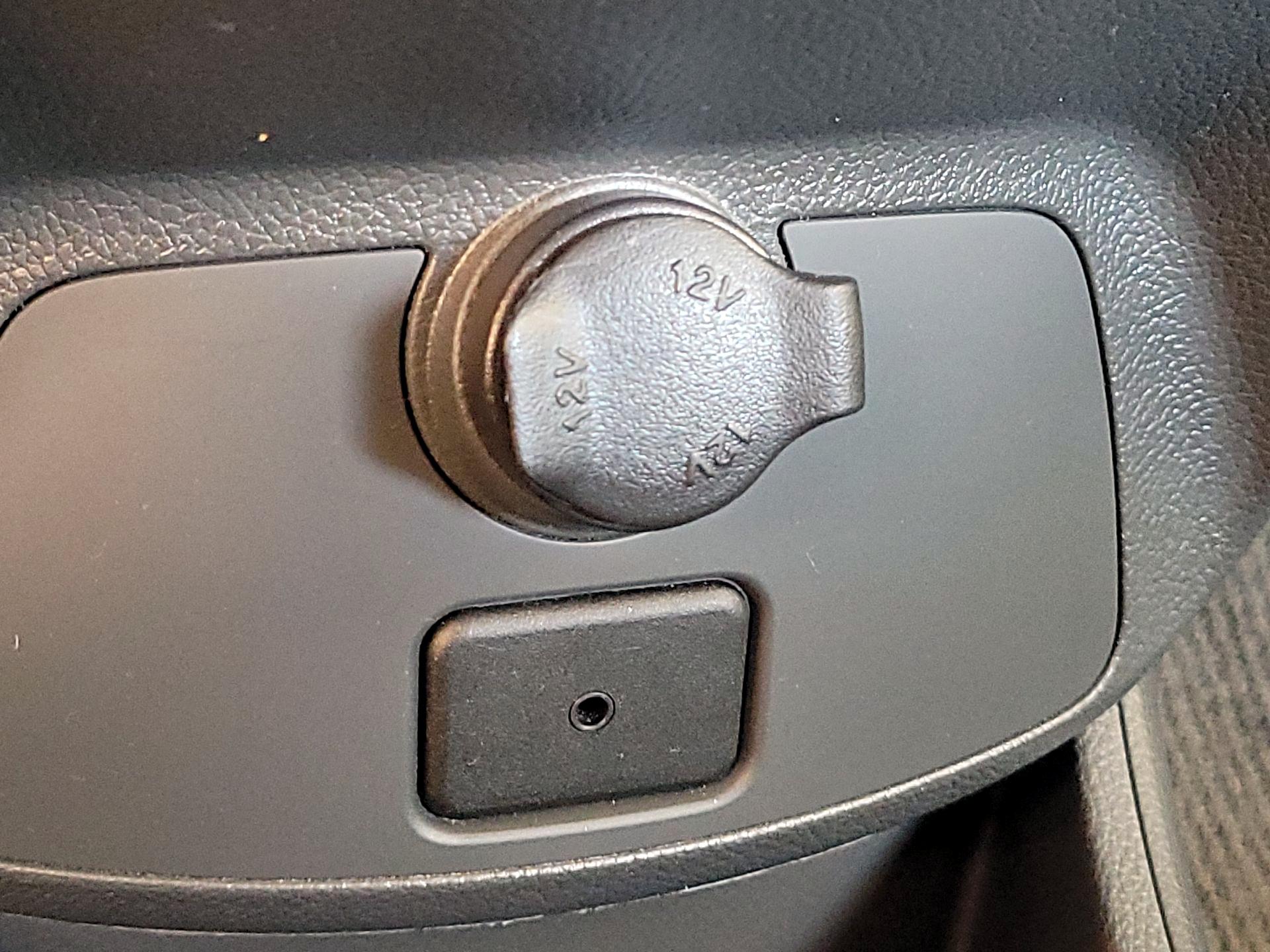 Thumbnail: 2013 Chevrolet Spark - 17