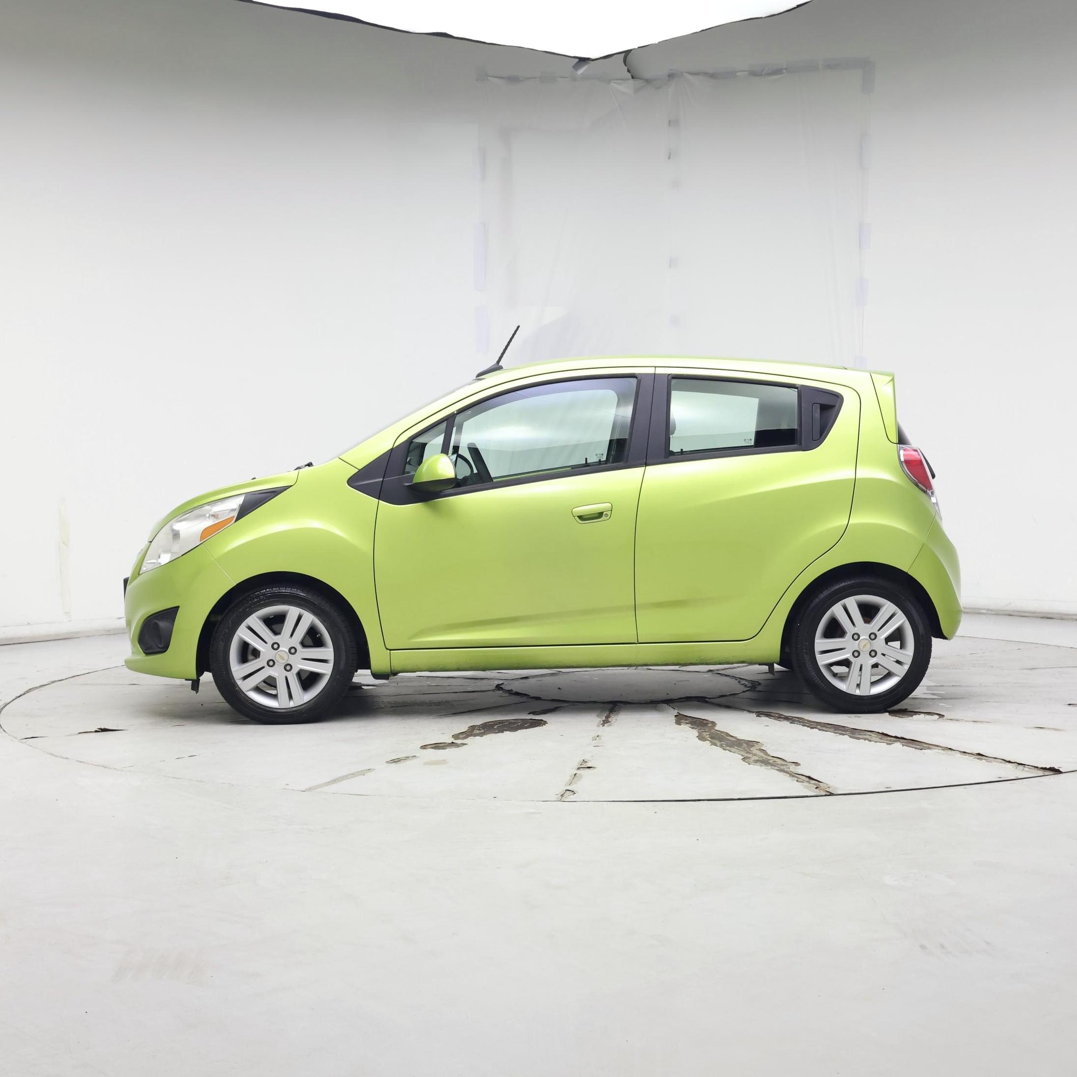 Thumbnail: 2013 Chevrolet Spark - 3
