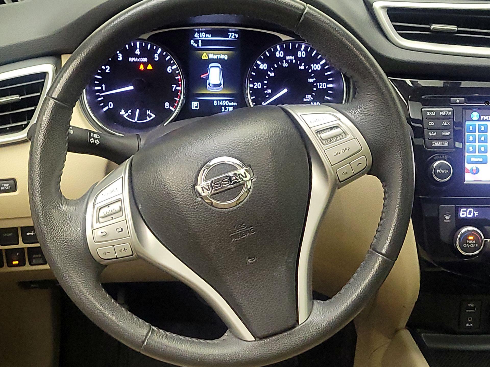 Thumbnail: 2016 Nissan Rogue - 10
