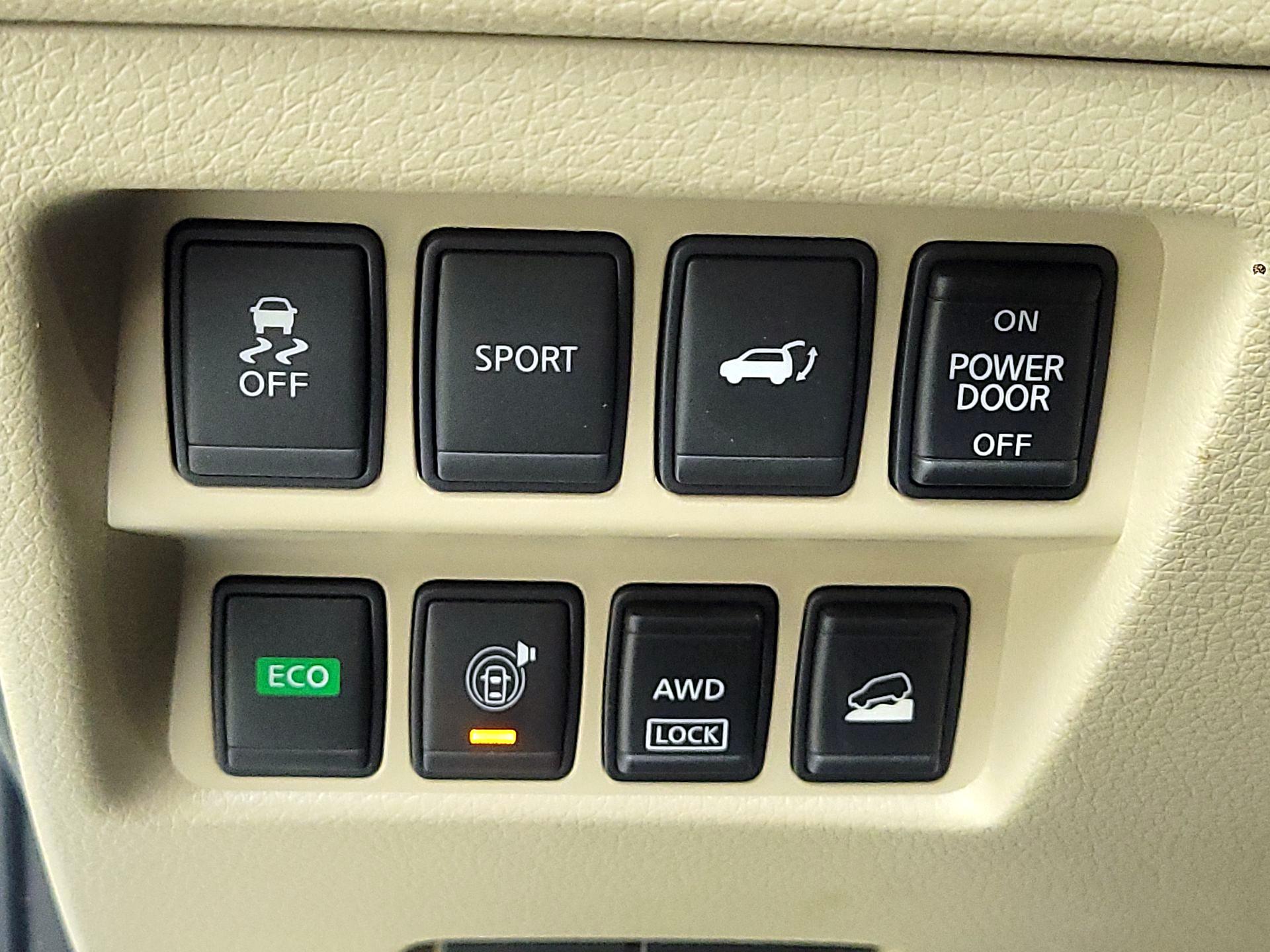 Thumbnail: 2016 Nissan Rogue - 13