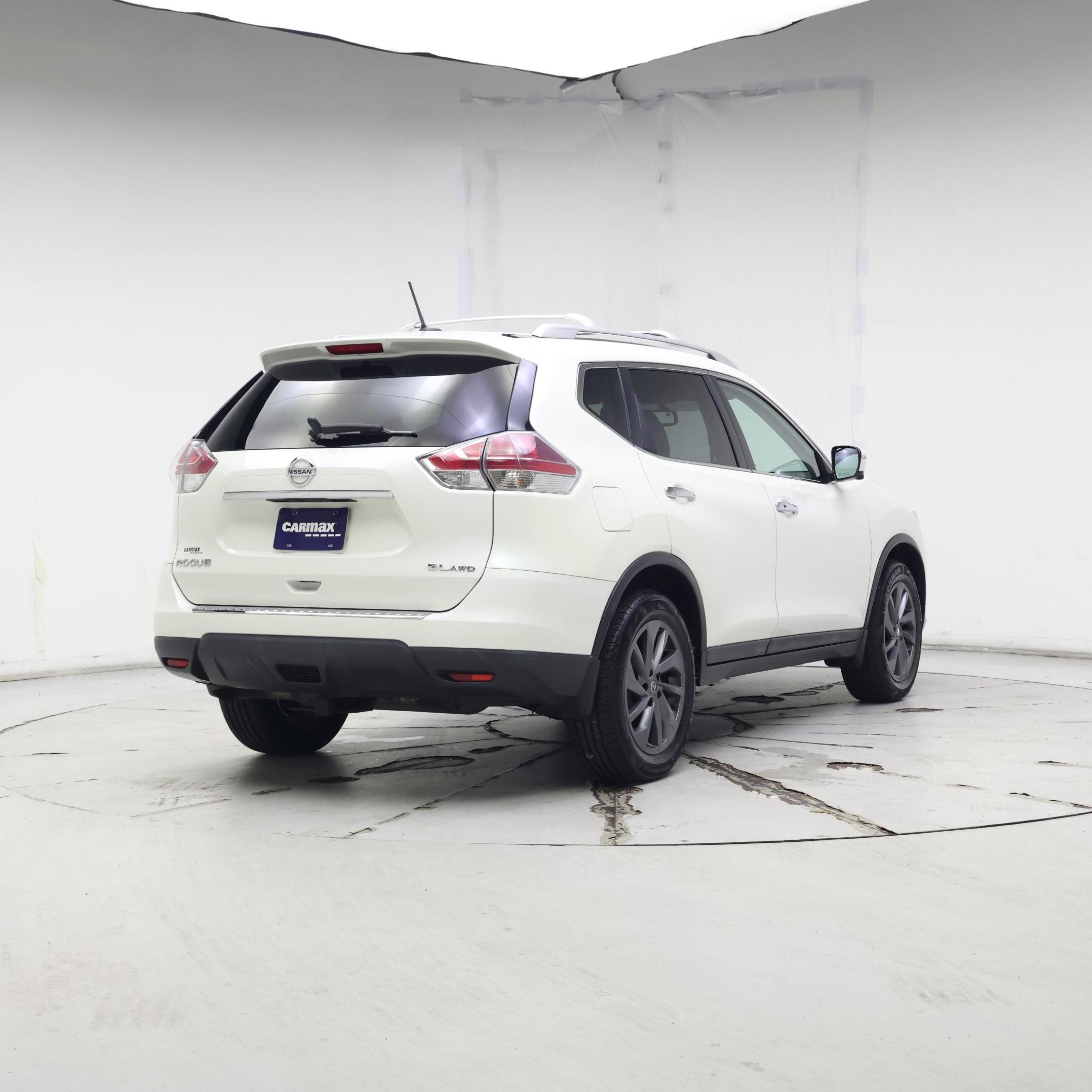 Thumbnail: 2016 Nissan Rogue - 8