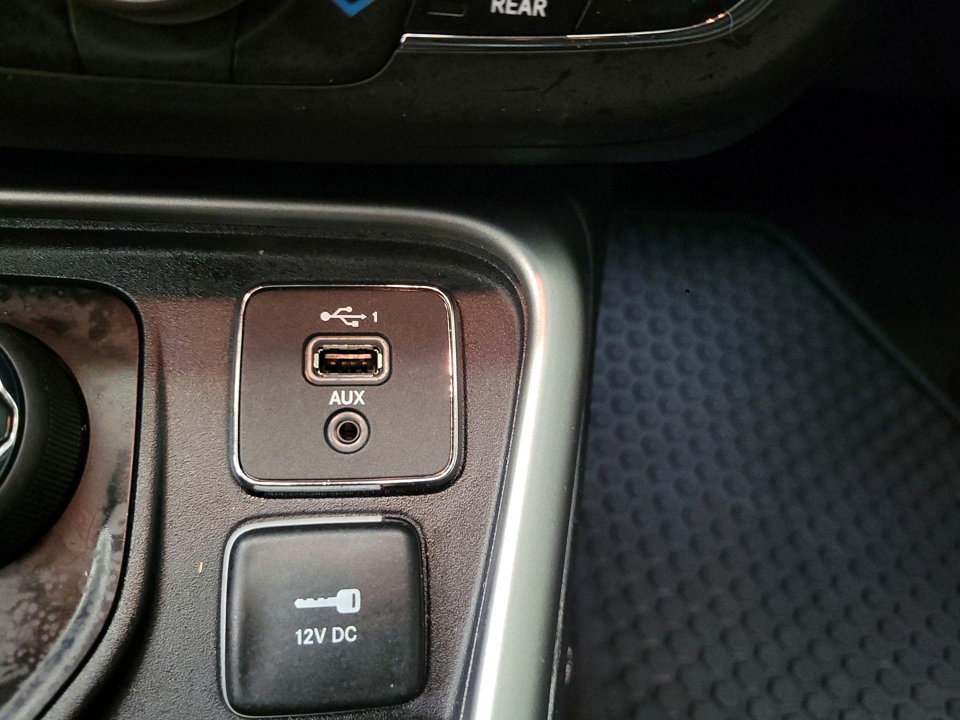 Thumbnail: 2020 Jeep Compass - 18