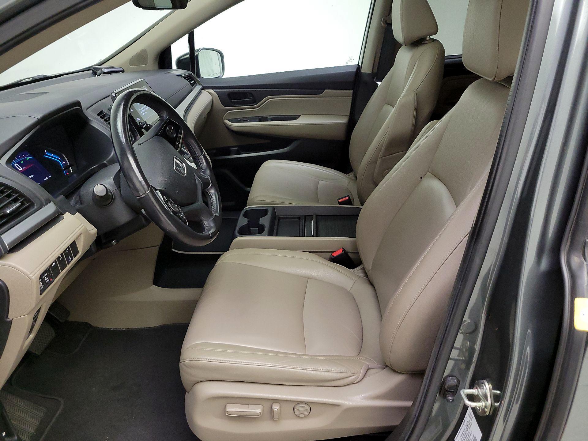Thumbnail: 2019 Honda Odyssey - 11