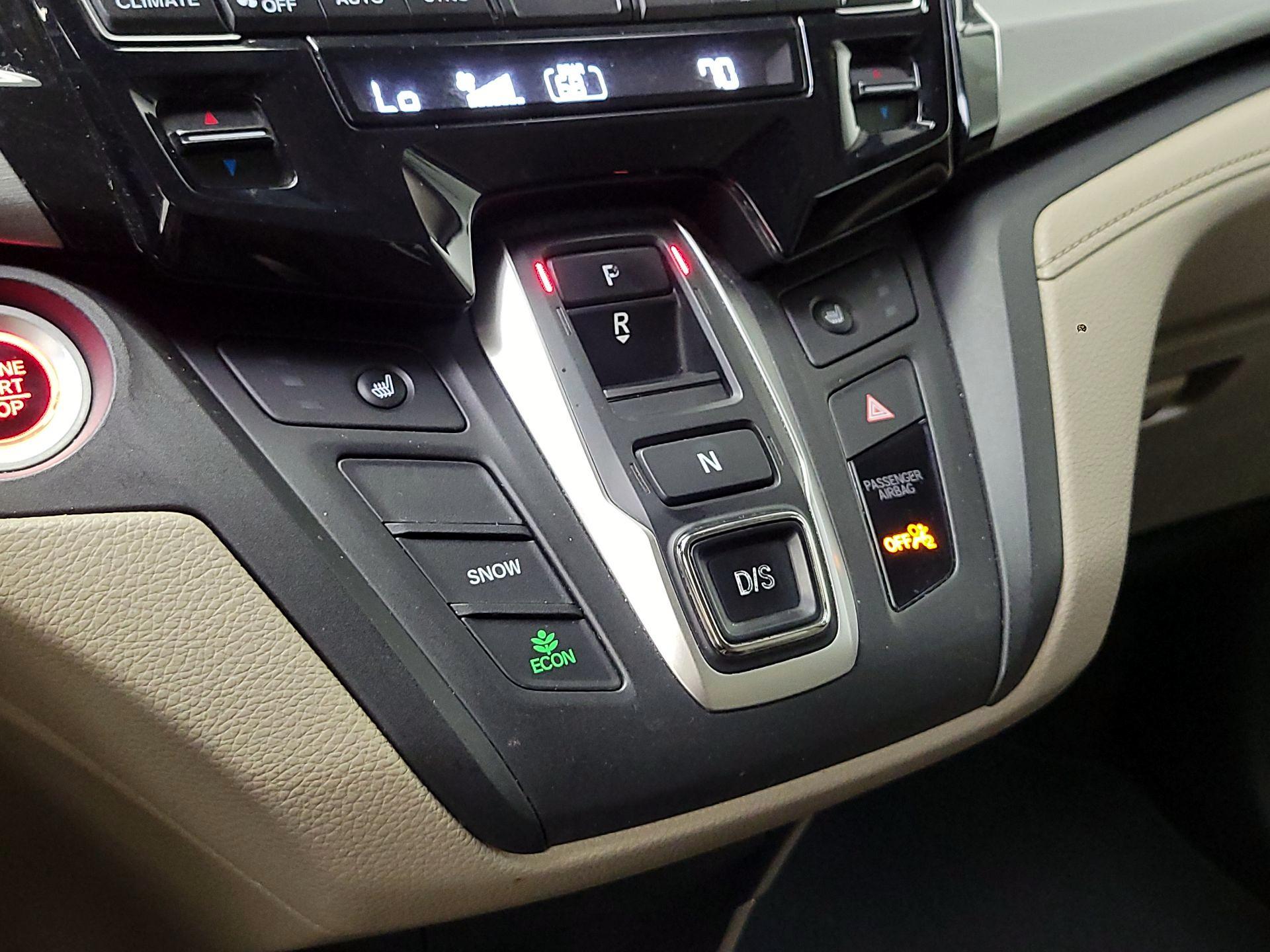 Thumbnail: 2019 Honda Odyssey - 17
