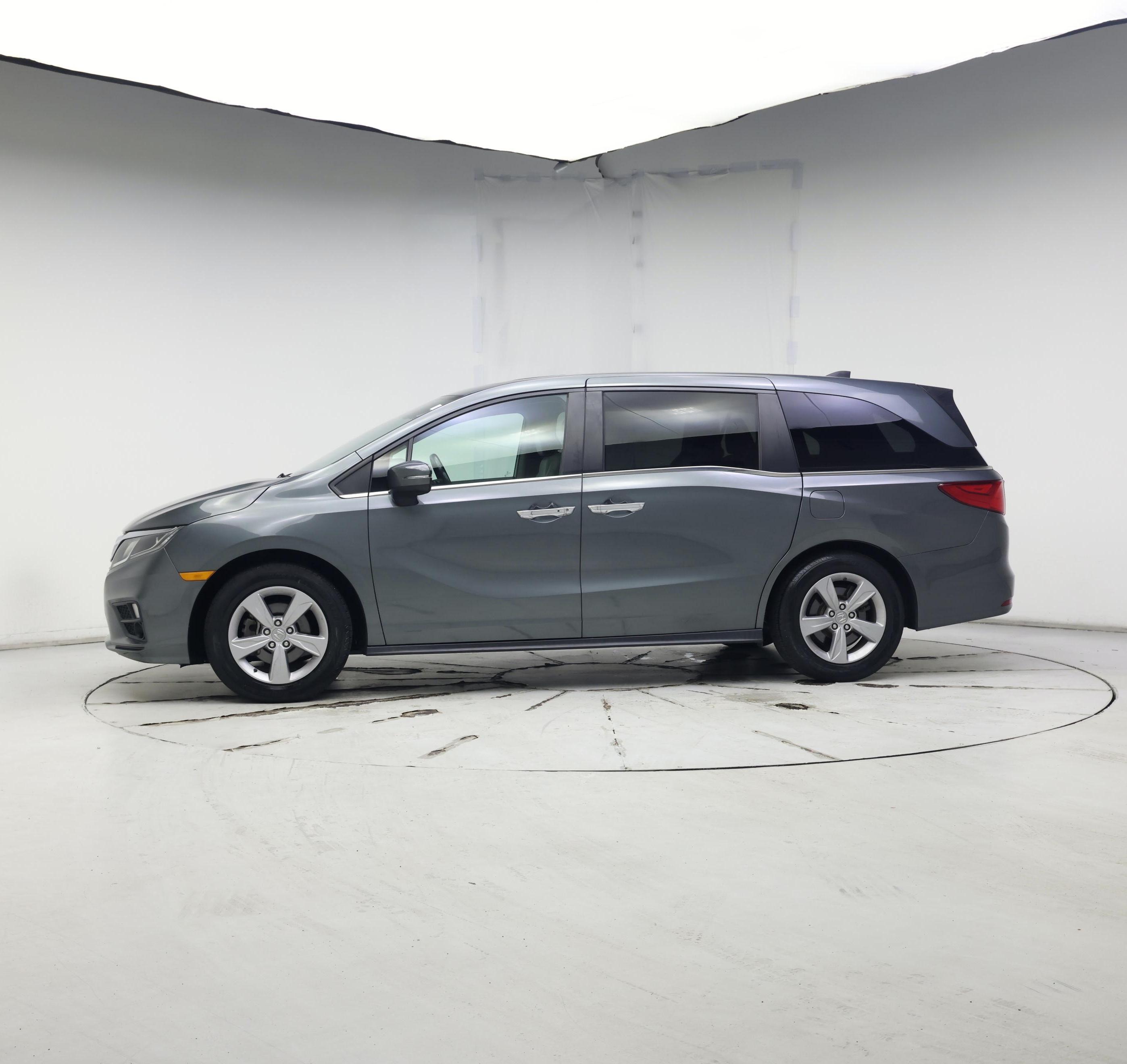 Thumbnail: 2019 Honda Odyssey - 3