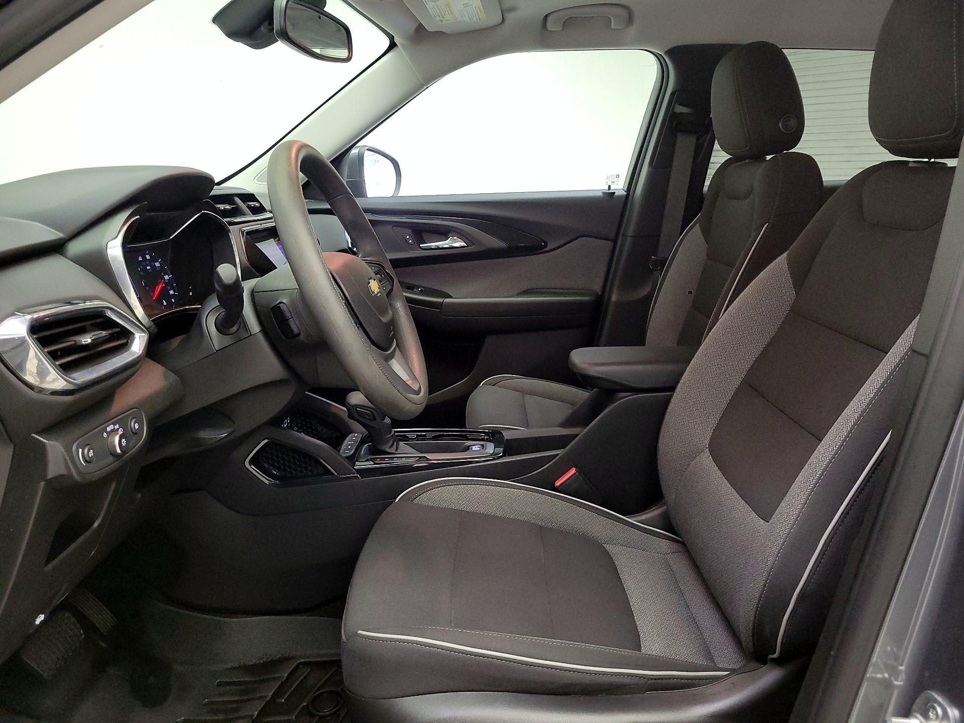 Thumbnail: 2021 Chevrolet TrailBlazer - 11