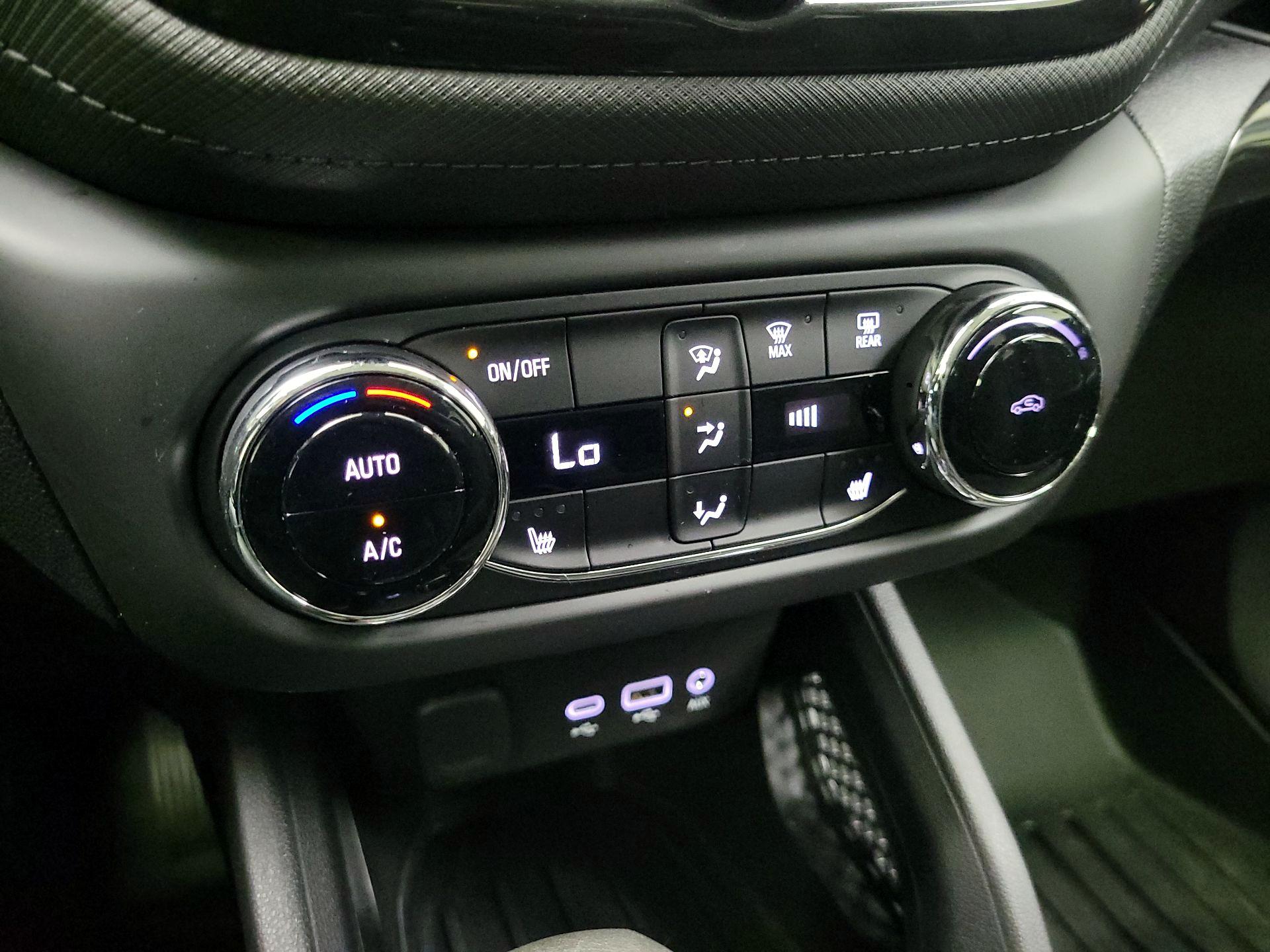 Thumbnail: 2021 Chevrolet TrailBlazer - 16