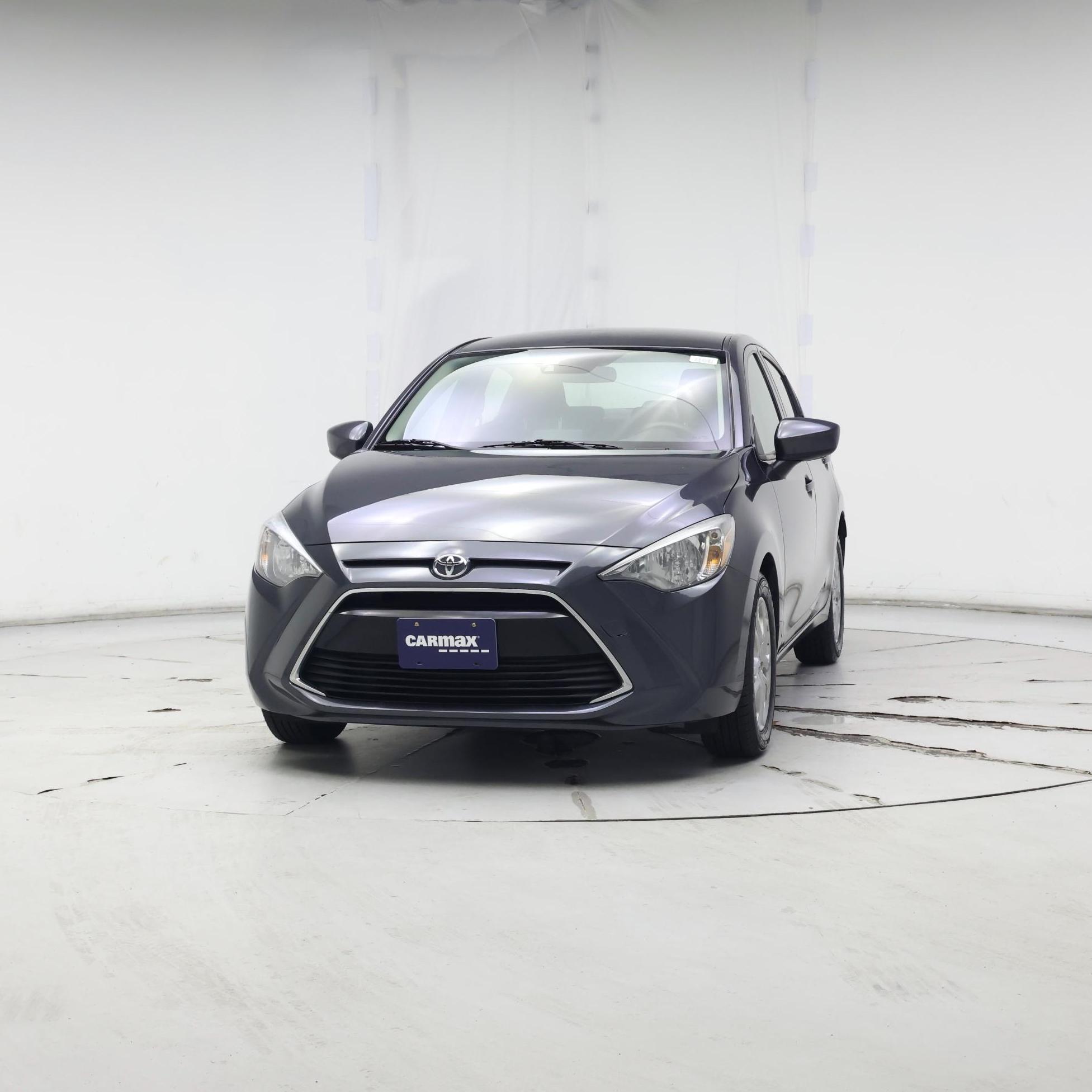Thumbnail: 2017 Toyota Yaris iA - 4
