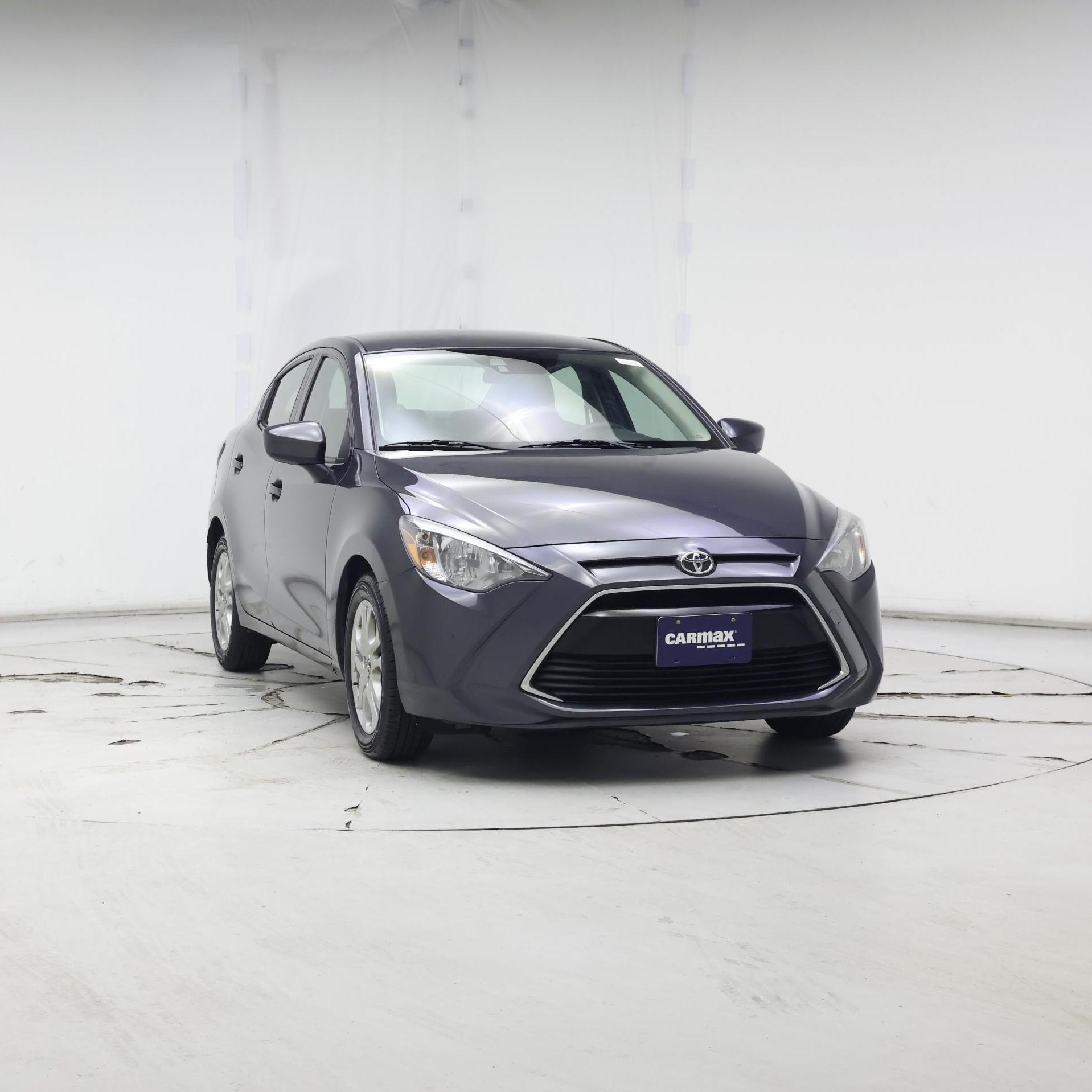 Thumbnail: 2017 Toyota Yaris iA - 5