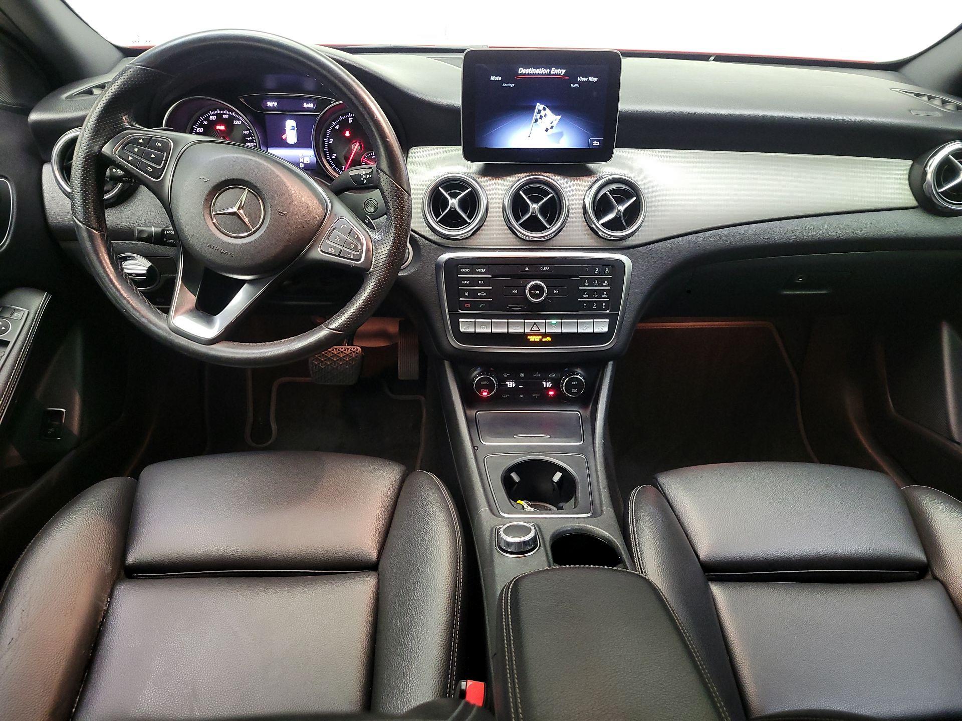 Thumbnail: 2019 Mercedes-Benz GLA - 9