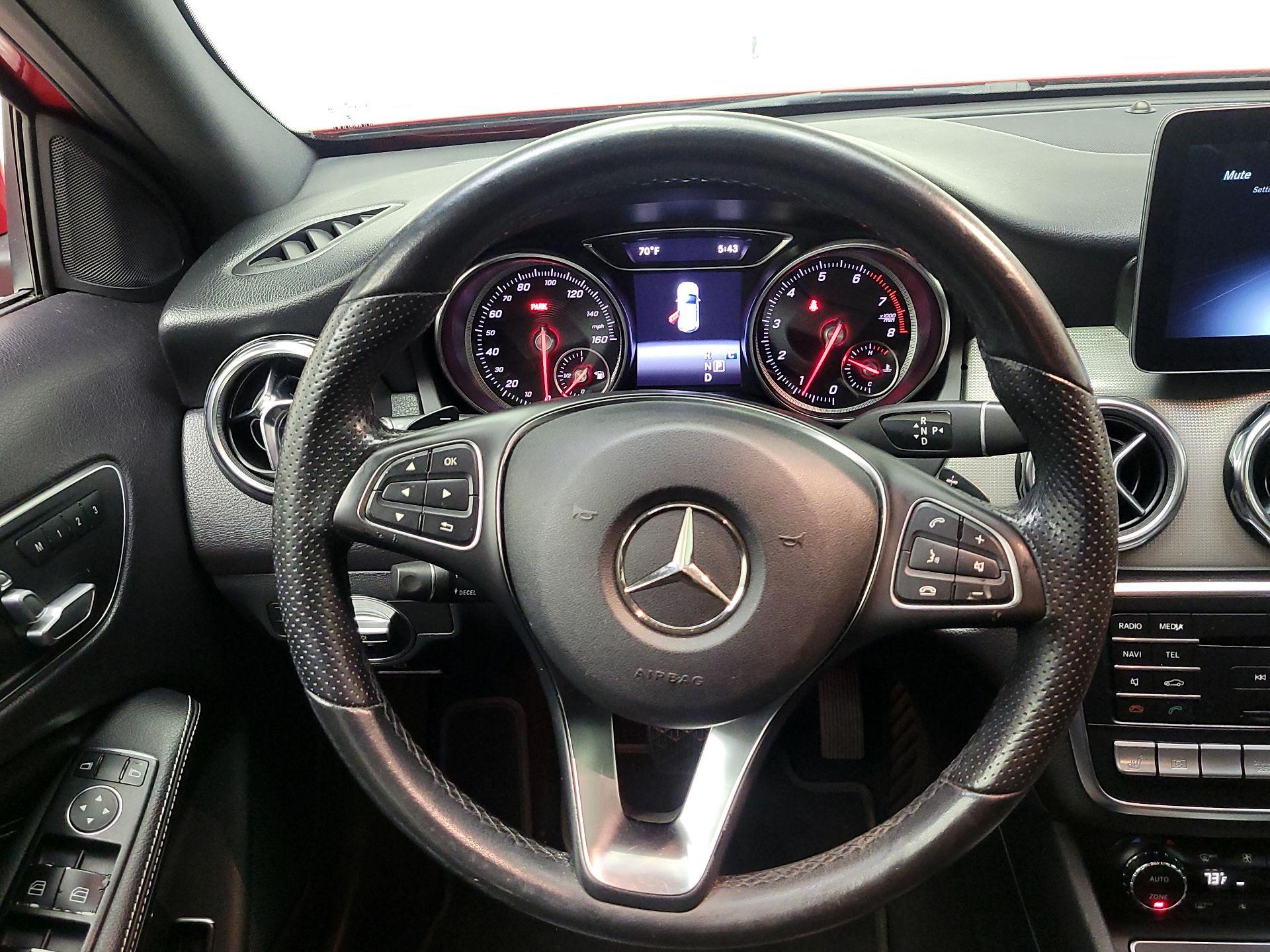 Thumbnail: 2019 Mercedes-Benz GLA - 10