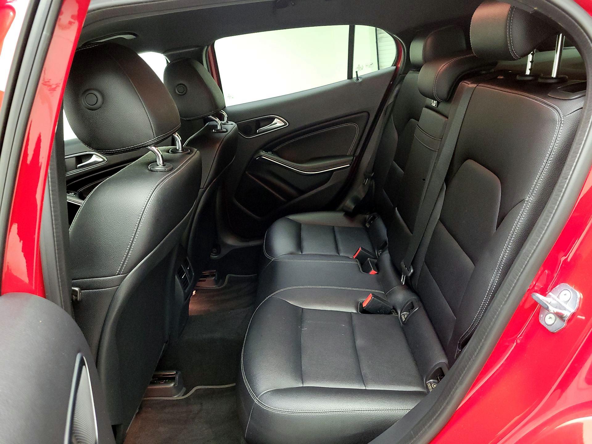 Thumbnail: 2019 Mercedes-Benz GLA - 20