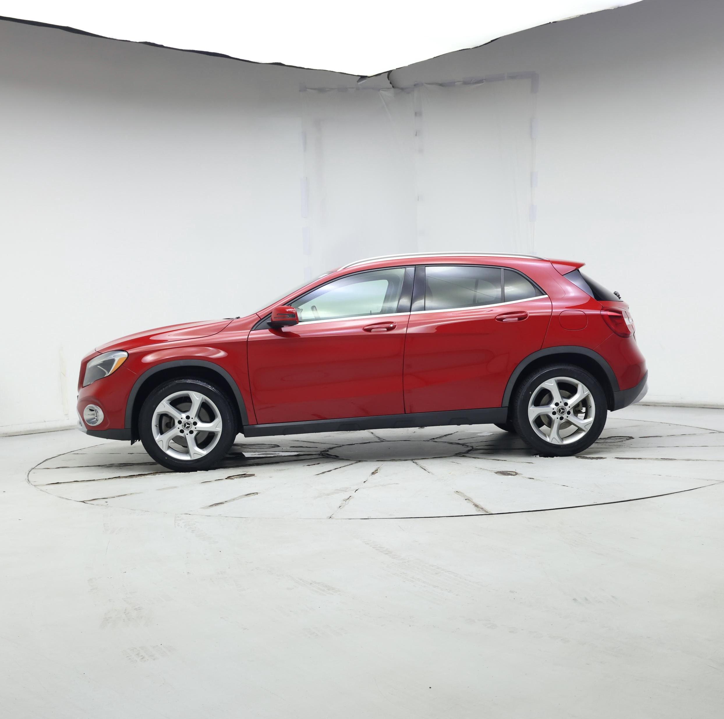 Thumbnail: 2019 Mercedes-Benz GLA - 3