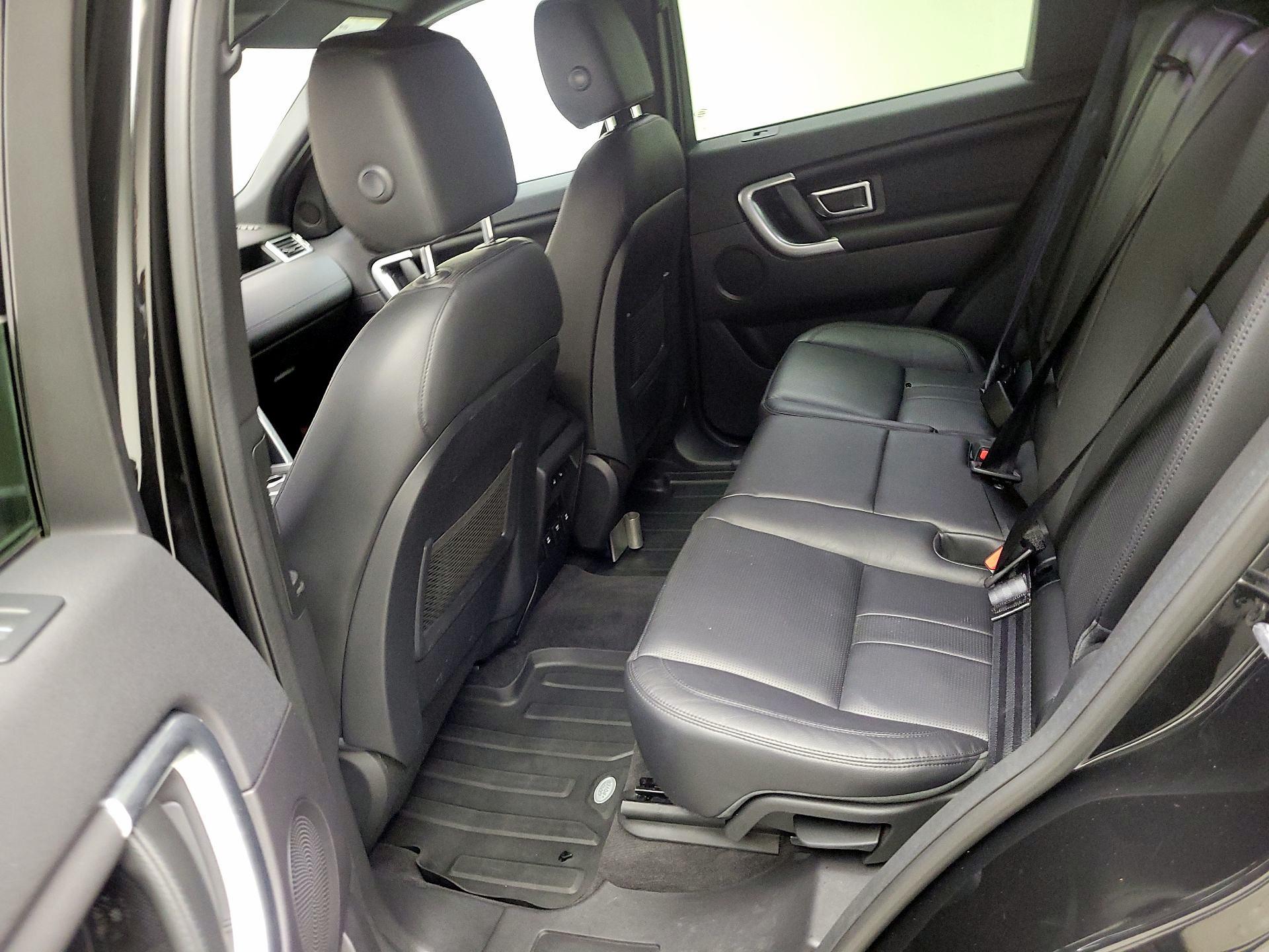 Thumbnail: 2018 Land Rover Discovery Sport - 19