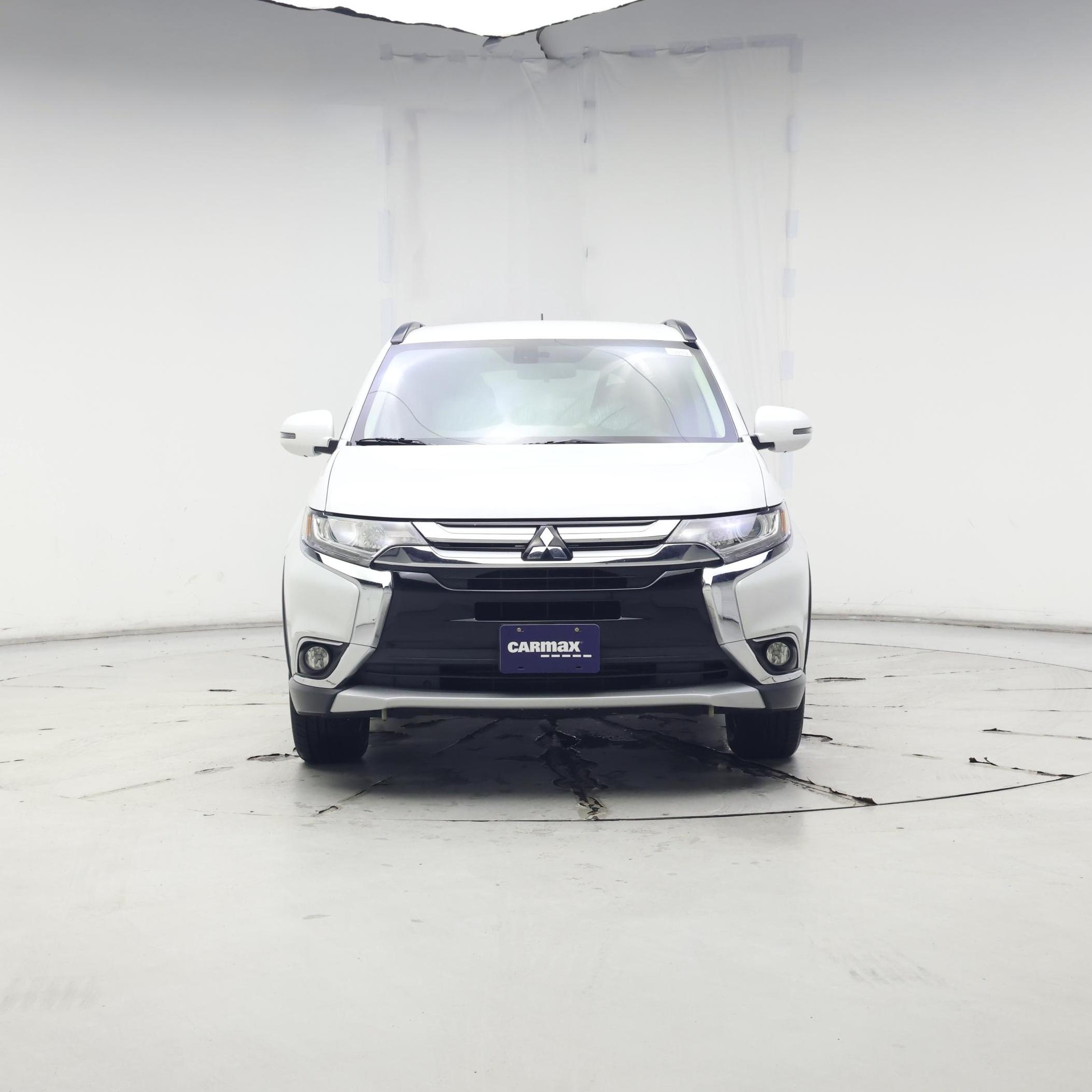Thumbnail: 2016 Mitsubishi Outlander - 5