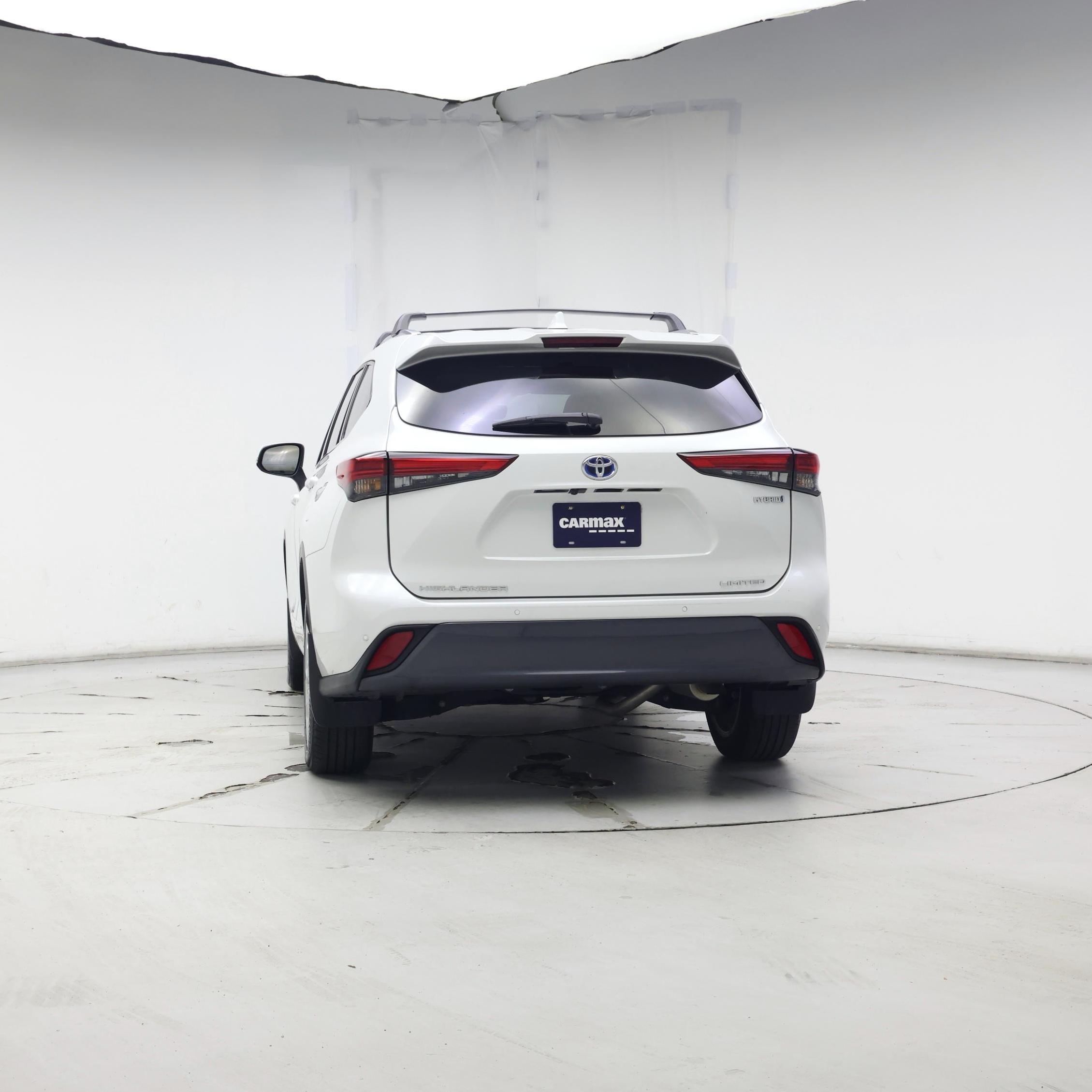 Thumbnail: 2023 Toyota Highlander - 6