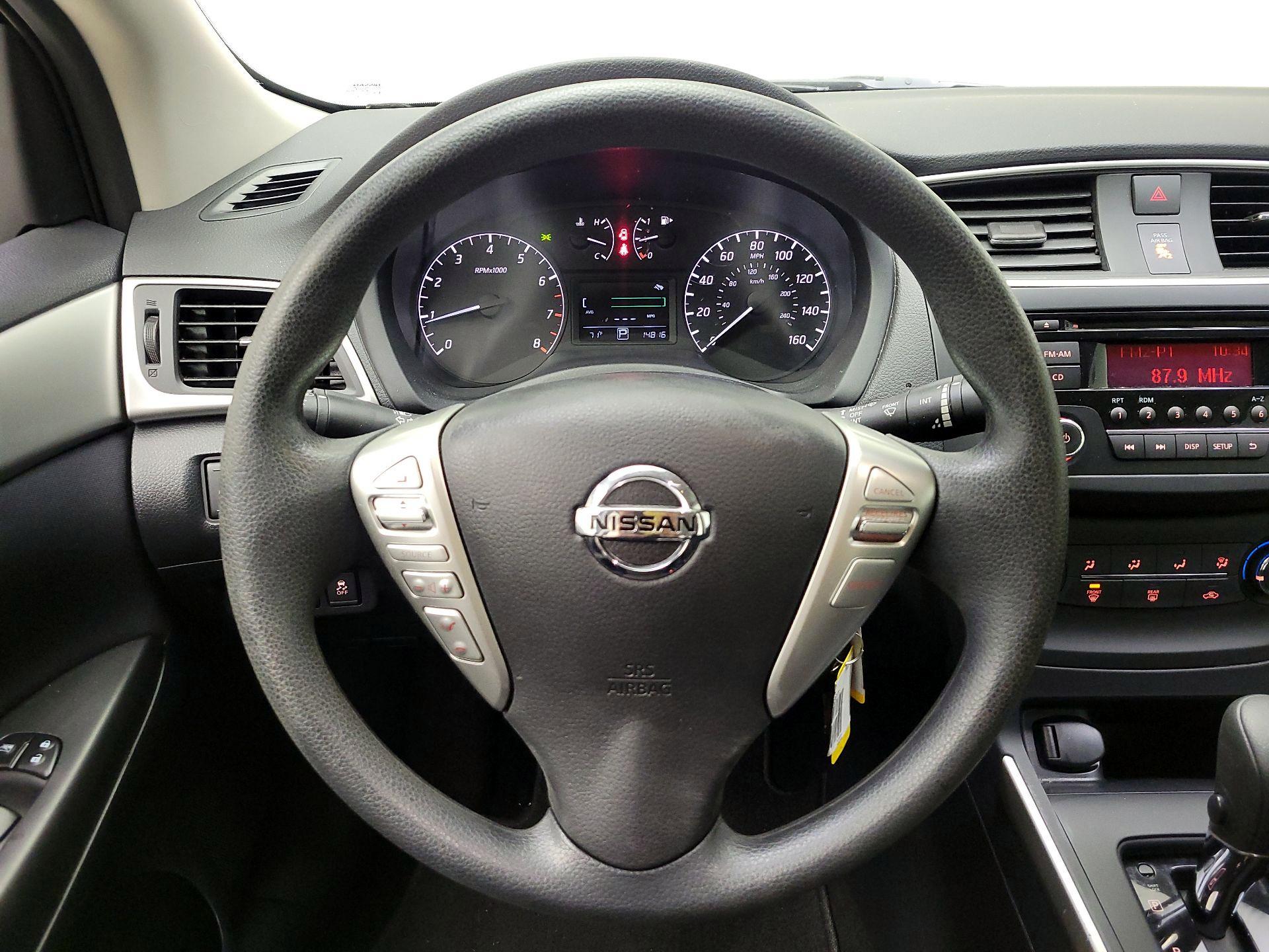 Thumbnail: 2017 Nissan Sentra - 10