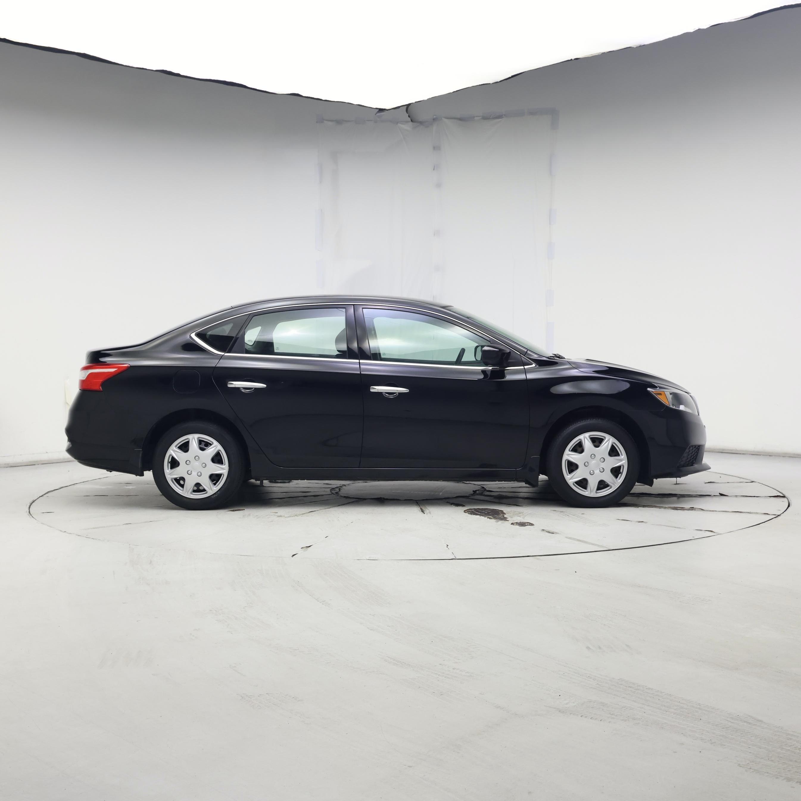 Thumbnail: 2017 Nissan Sentra - 7