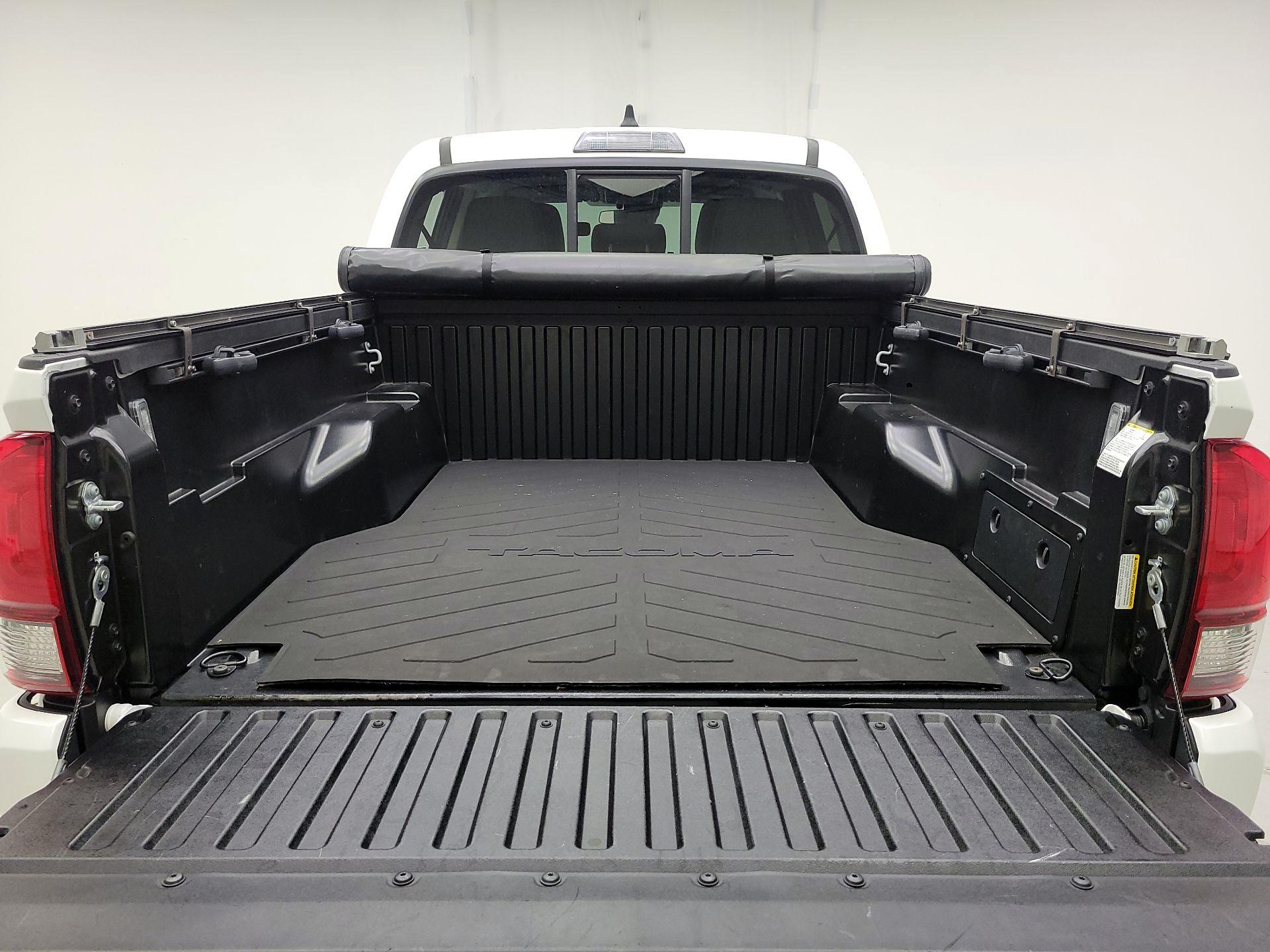 Thumbnail: 2022 Toyota Tacoma - 20