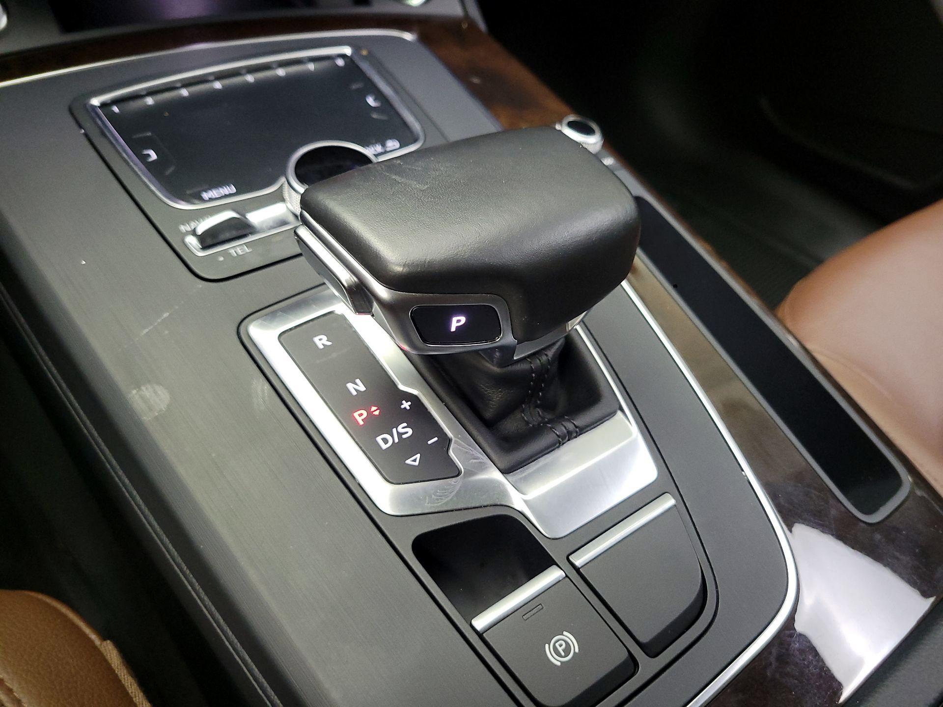 Thumbnail: 2018 Audi Q5 - 18