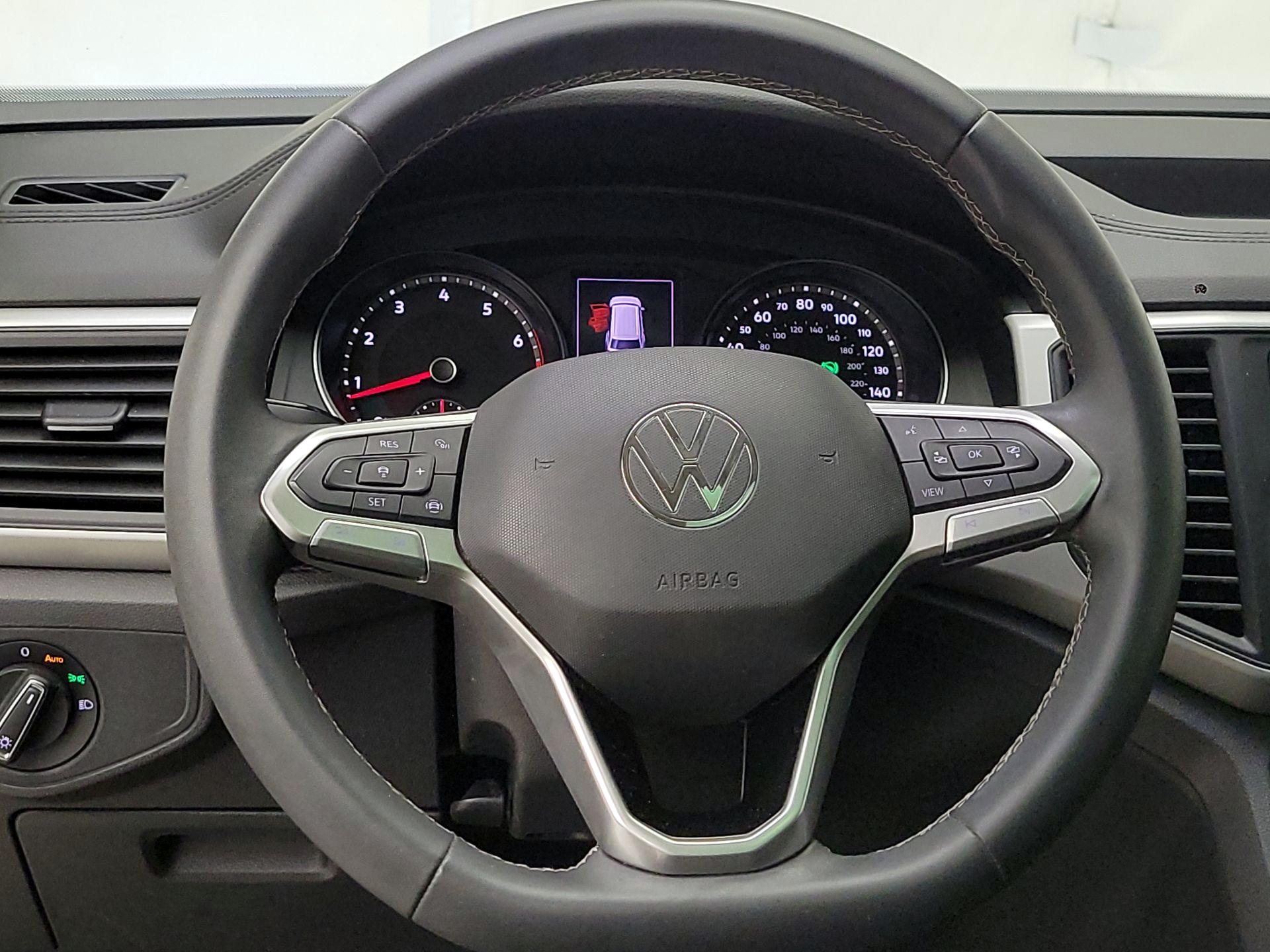 Thumbnail: 2021 Volkswagen Atlas - 10
