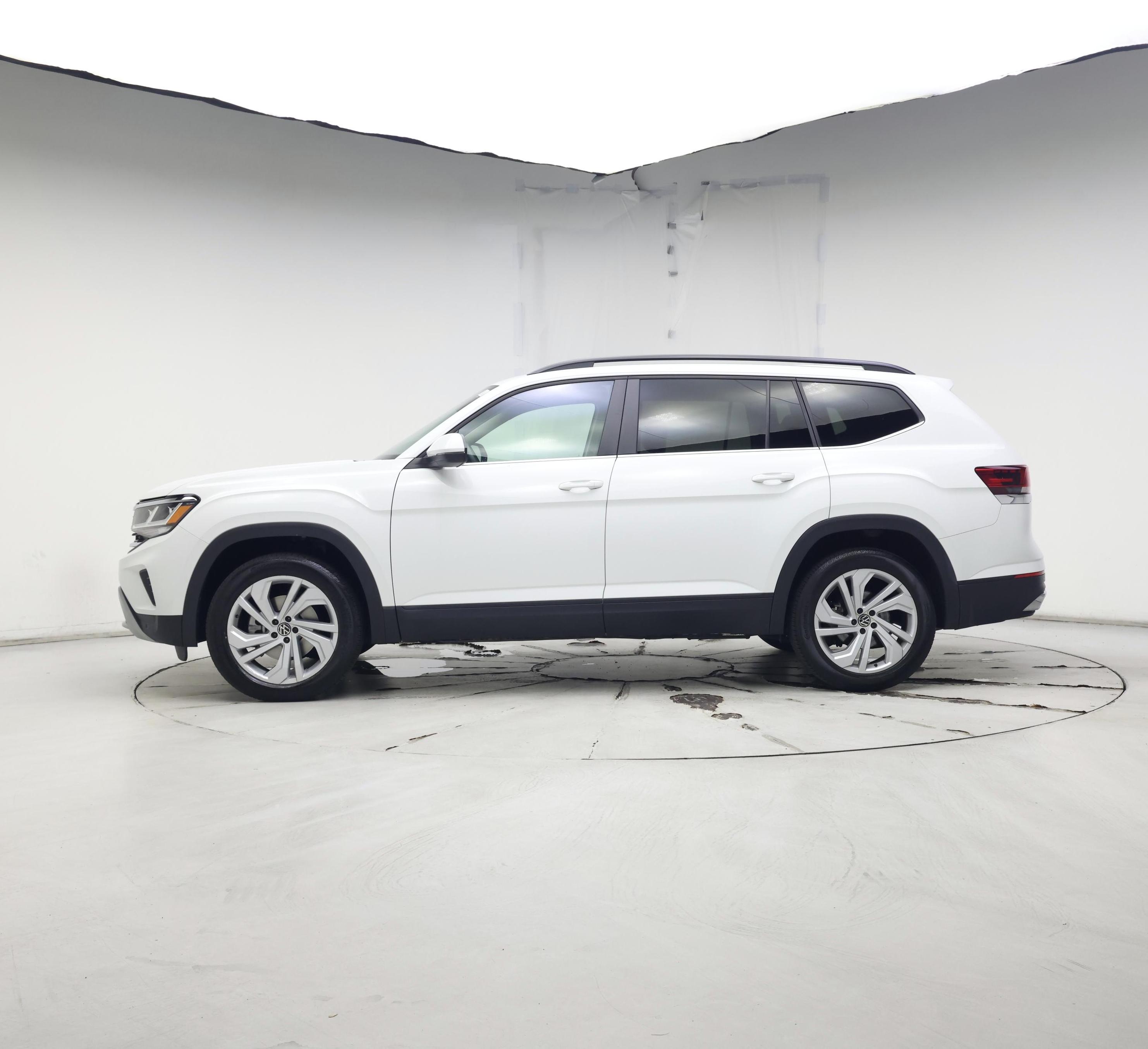 Thumbnail: 2021 Volkswagen Atlas - 3