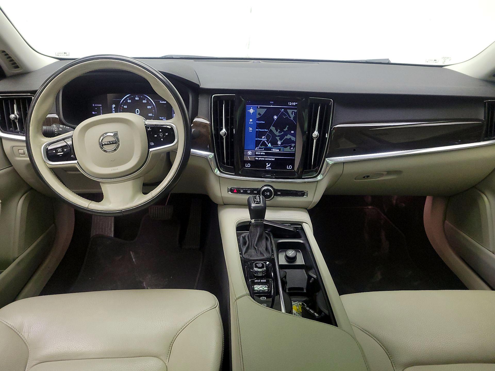 Thumbnail: 2018 Volvo S90 - 9
